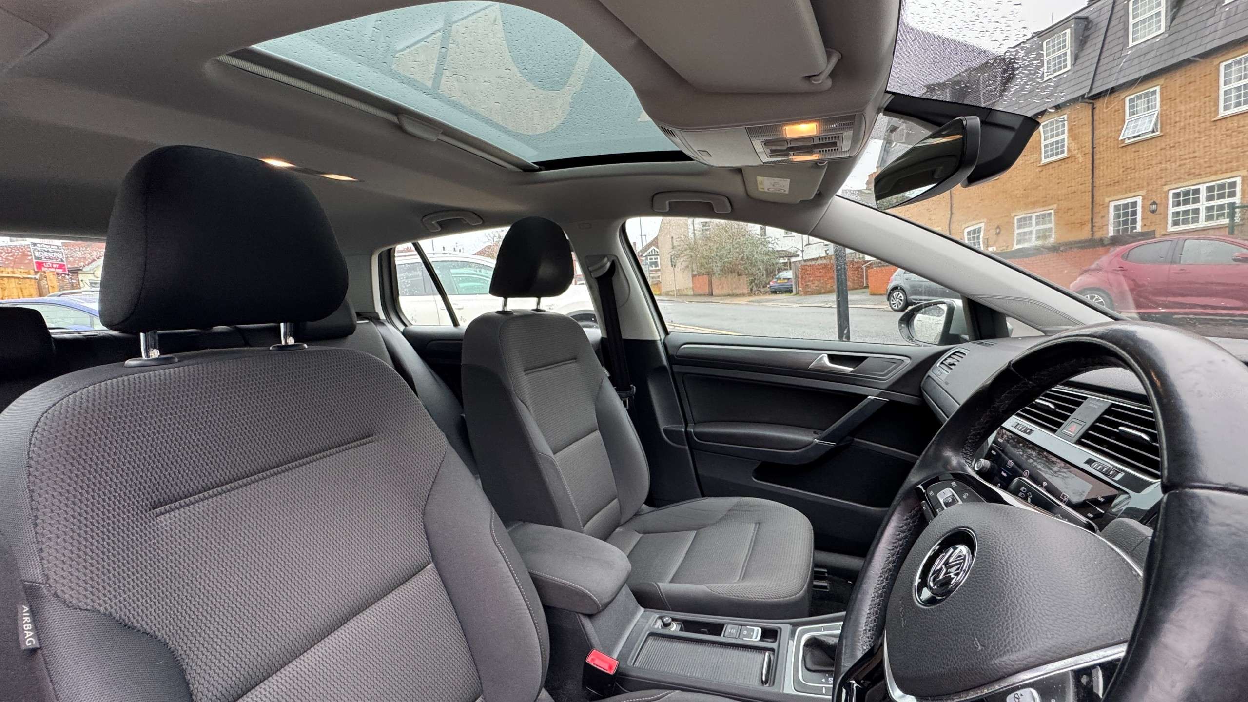 2017 VOLKSWAGEN GOLF 2017 VOLKSWAGEN GOLF