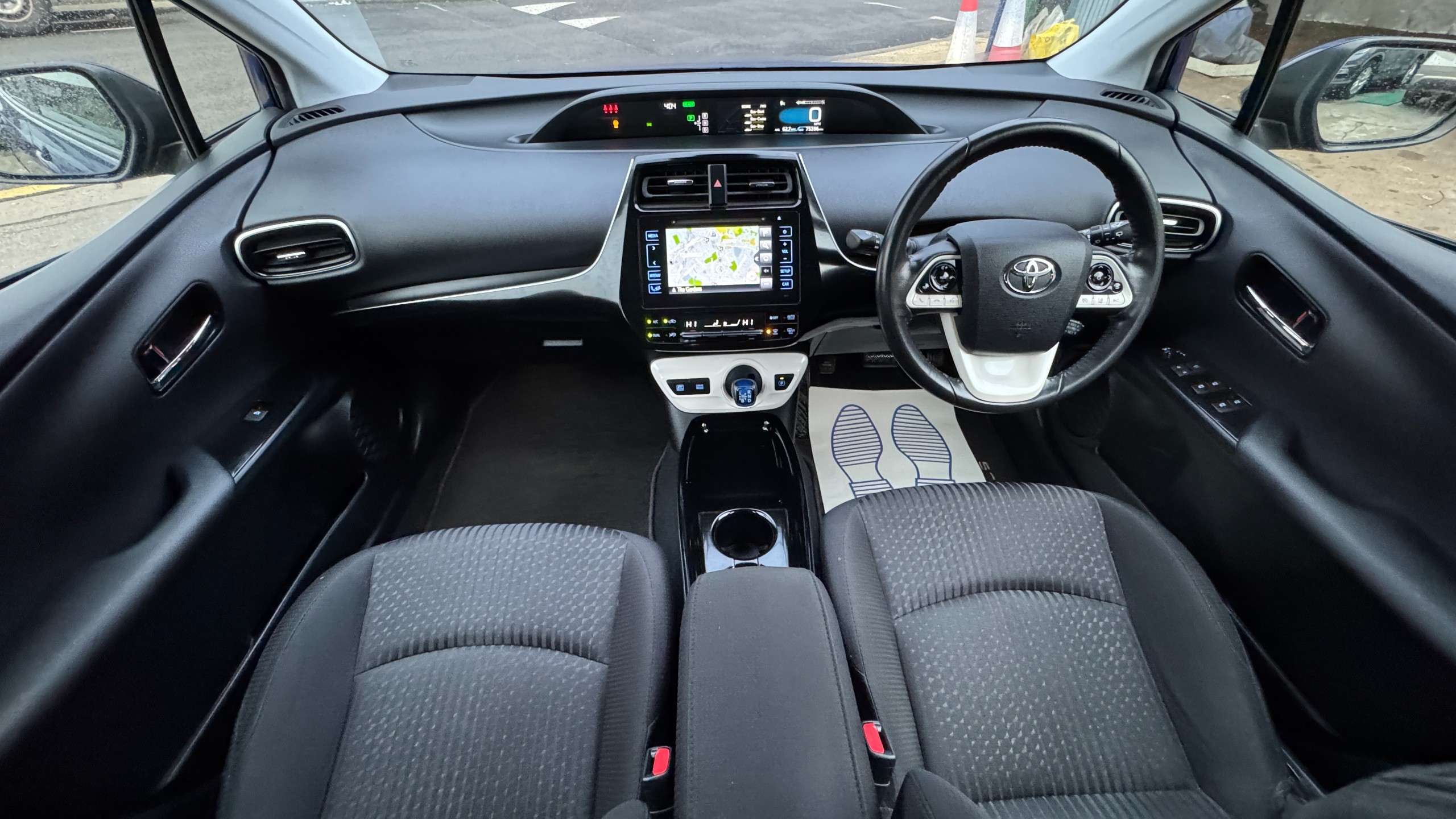 2018 TOYOTA PRIUS 2018 TOYOTA PRIUS