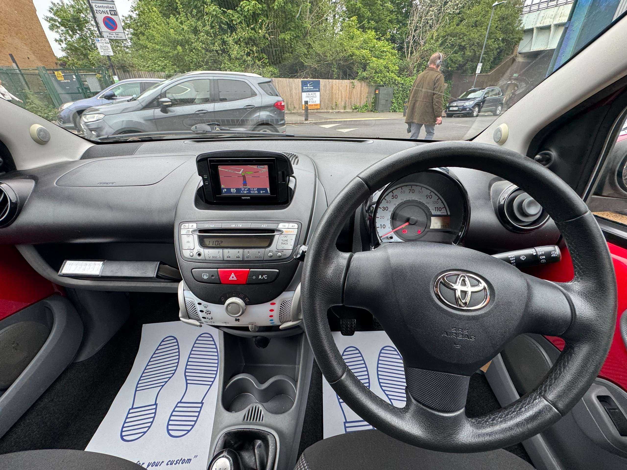 2011 TOYOTA AYGO 2011 TOYOTA AYGO