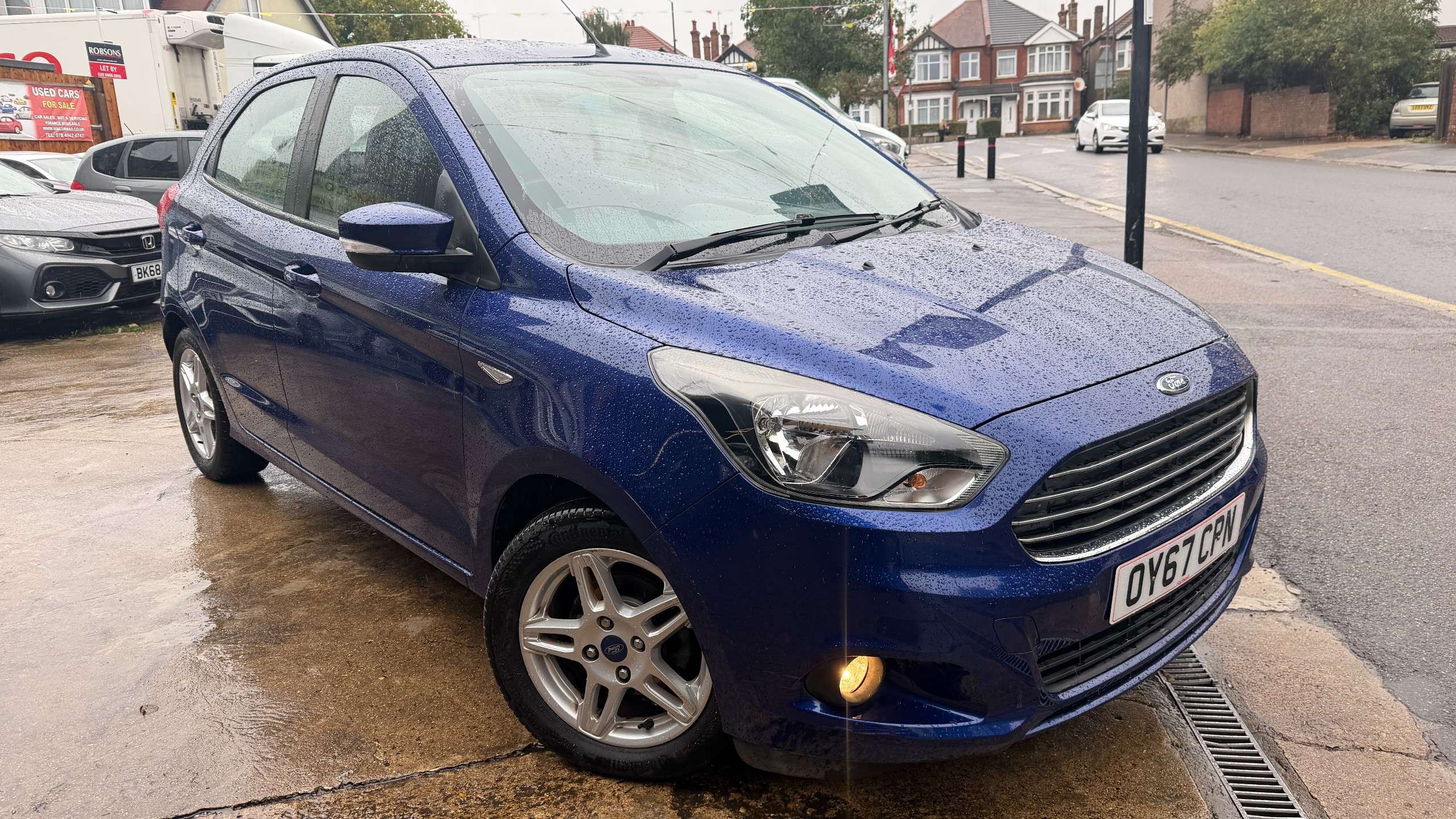 A 2017 FORD KA+ 1.2 Ti-VCT Zetec Hatchback 5dr Petrol Manual Euro 6 (70 ps) A 2017 FORD KA+ 1.2 Ti-VCT Zetec Hatchback 5dr Petrol Manual Euro 6 (70 ps)