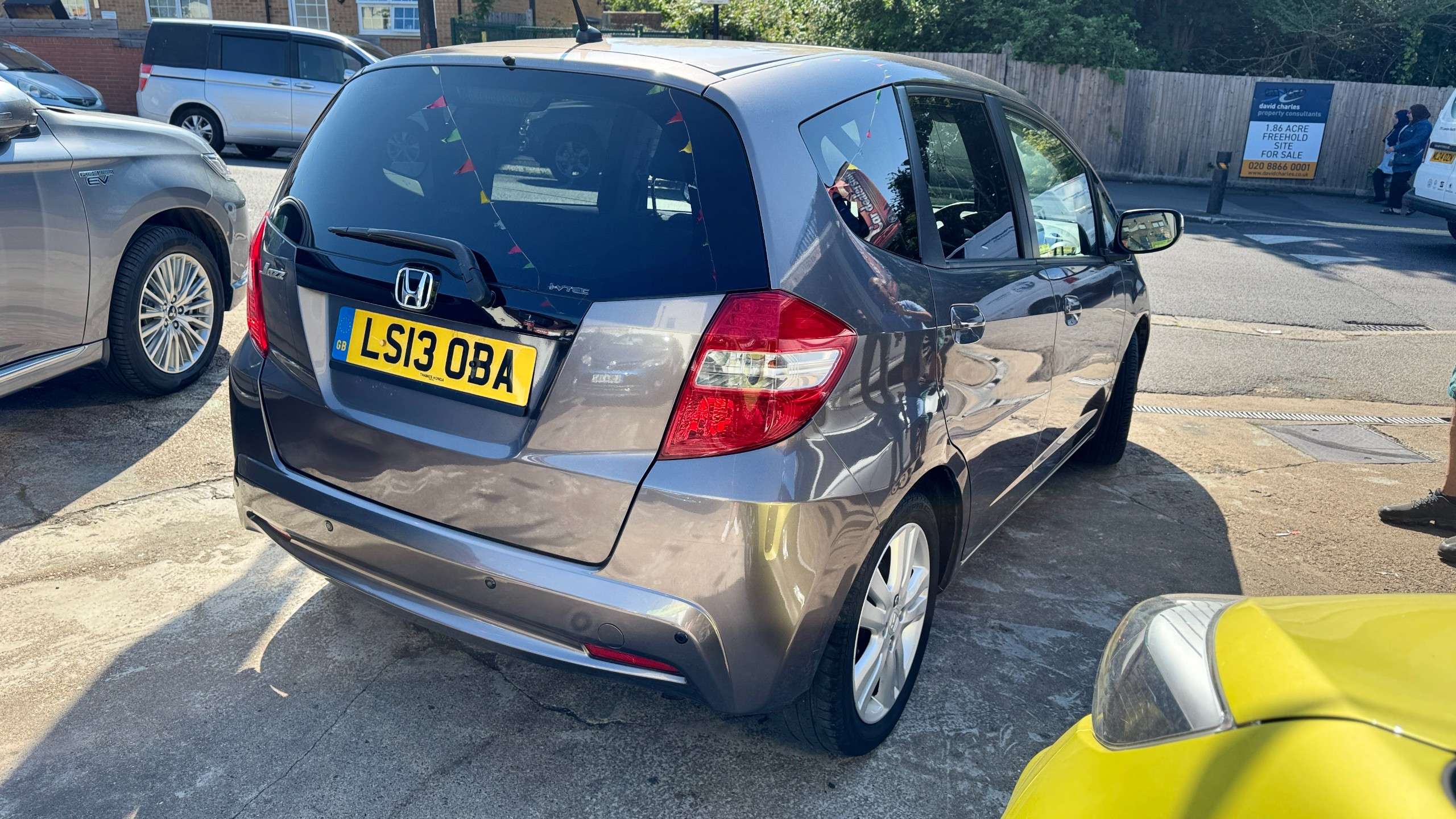 A 2013 HONDA JAZZ 1.4 i-VTEC EX Hatchback 5dr Petrol CVT Euro 5 (99 ps) A 2013 HONDA JAZZ 1.4 i-VTEC EX Hatchback 5dr Petrol CVT Euro 5 (99 ps)