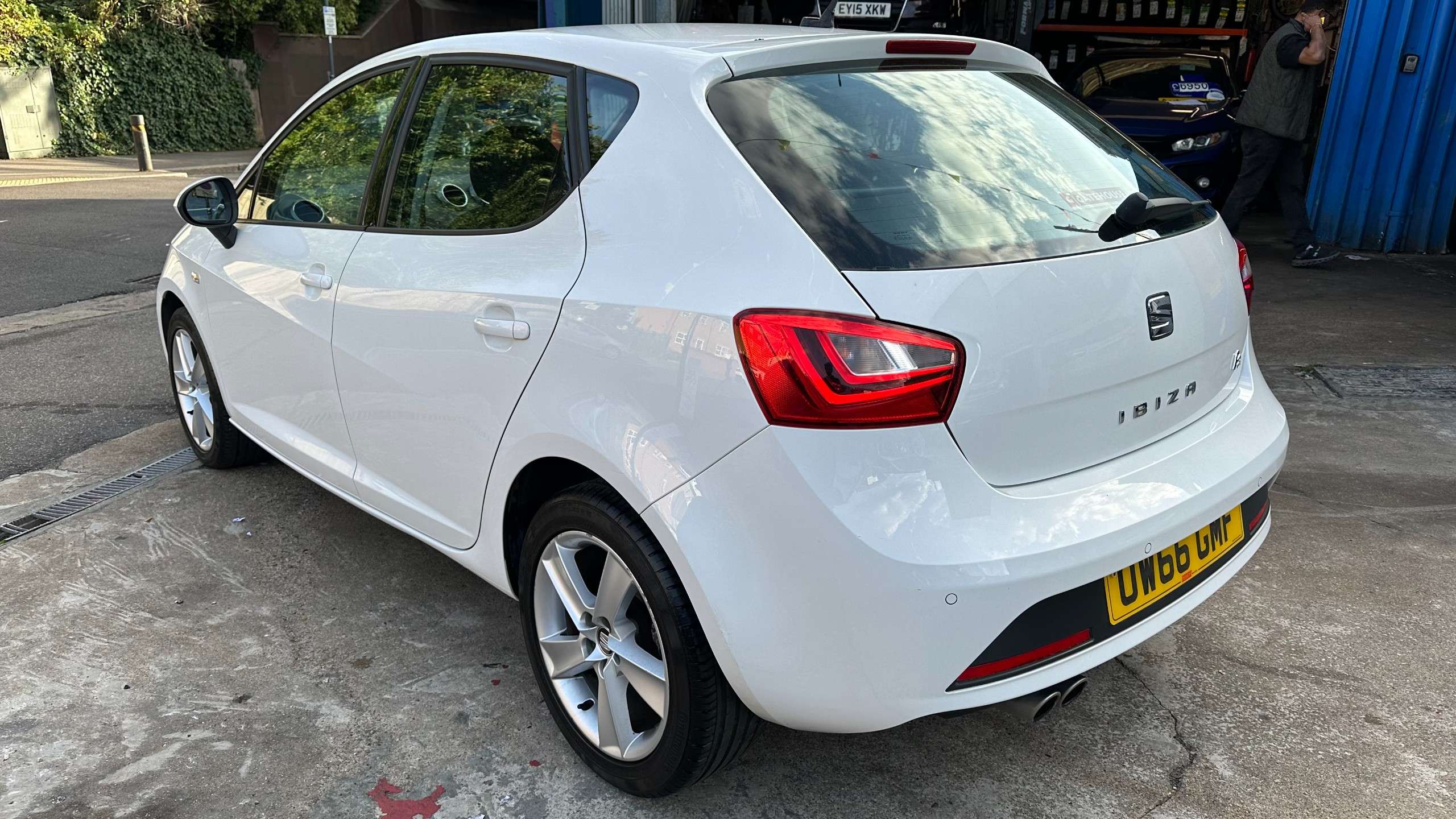 2017 SEAT IBIZA 2017 SEAT IBIZA
