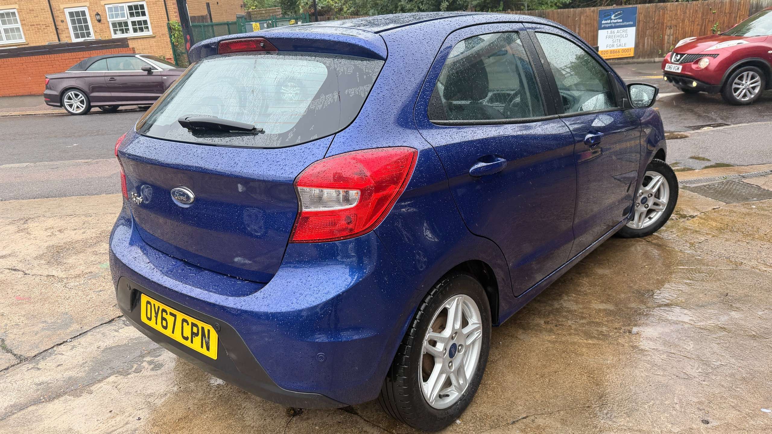 A 2017 FORD KA+ 1.2 Ti-VCT Zetec Hatchback 5dr Petrol Manual Euro 6 (70 ps) A 2017 FORD KA+ 1.2 Ti-VCT Zetec Hatchback 5dr Petrol Manual Euro 6 (70 ps)