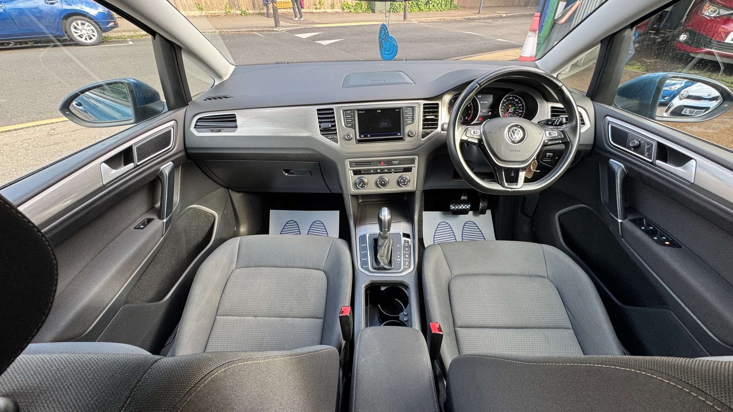 2017 VOLKSWAGEN GOLF SV 2017 VOLKSWAGEN GOLF SV