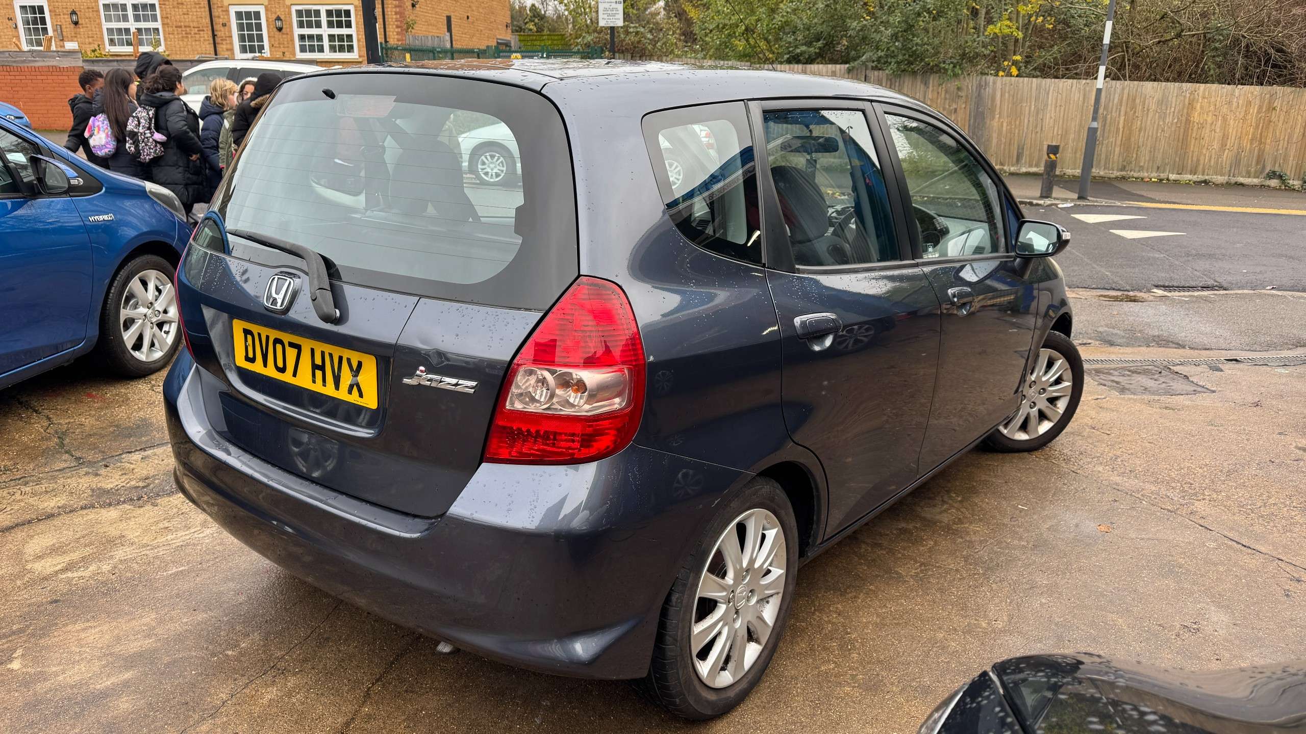 A 2007 HONDA JAZZ 1.4 i-DSI SE Hatchback 5dr Petrol Manual (137 g/km, 82 bhp) A 2007 HONDA JAZZ 1.4 i-DSI SE Hatchback 5dr Petrol Manual (137 g/km, 82 bhp)