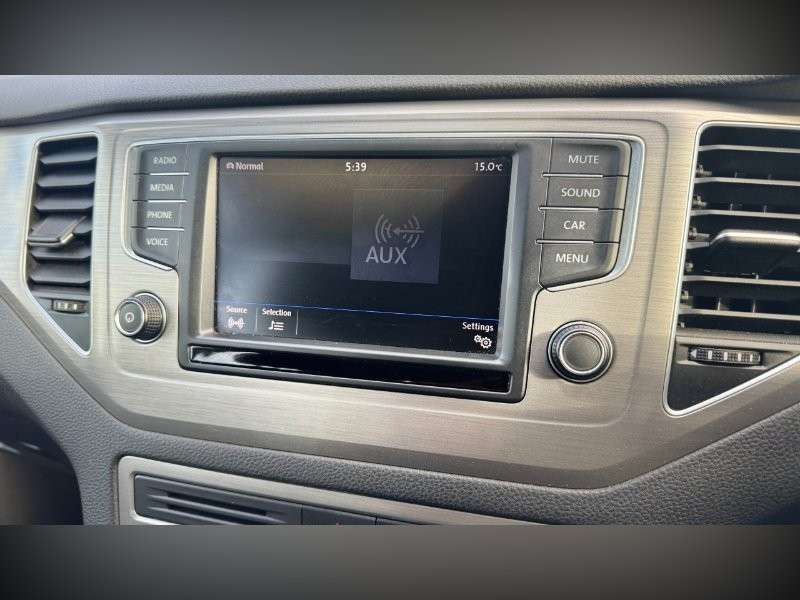 2017 VOLKSWAGEN GOLF SV 2017 VOLKSWAGEN GOLF SV