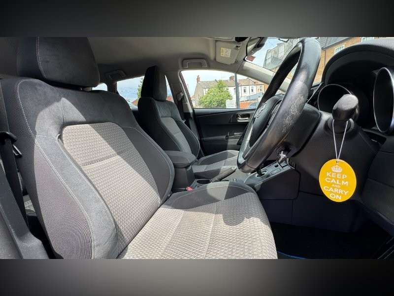 2018 TOYOTA AURIS 2018 TOYOTA AURIS