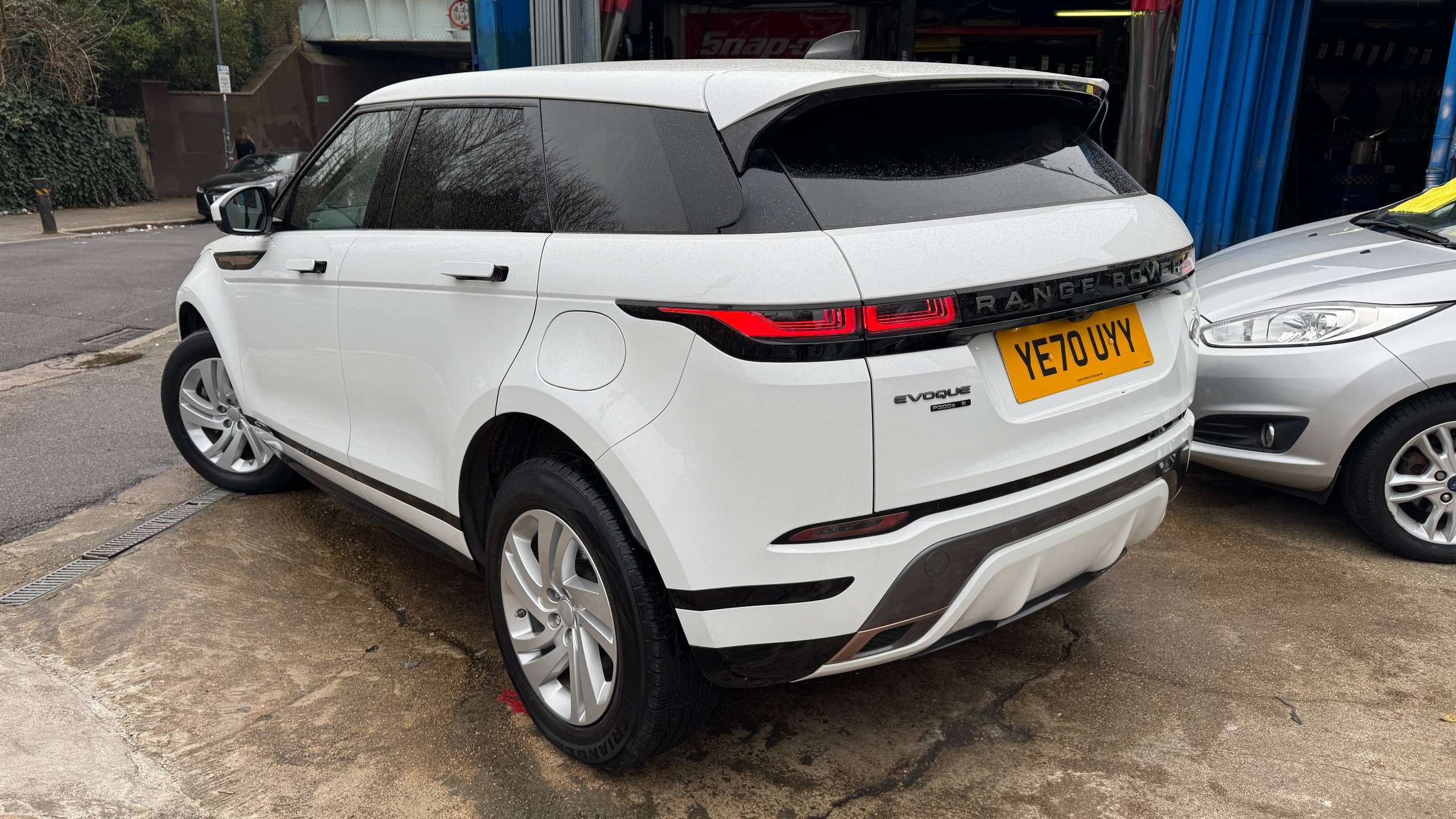 2020 LAND ROVER RANGE ROVER EVOQUE 2020 LAND ROVER RANGE ROVER EVOQUE