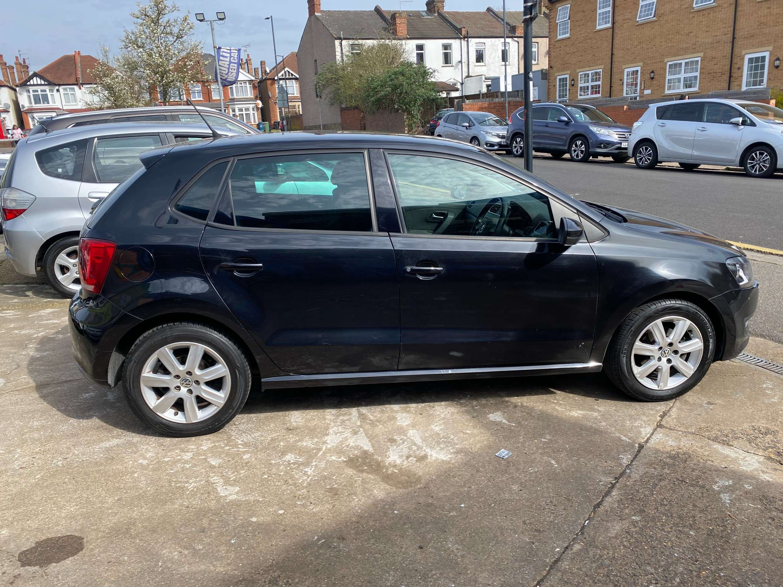 A 2014 VOLKSWAGEN POLO 1.4 Match Edition Hatchback 5dr Petrol DSG Euro 5 (85 ps) A 2014 VOLKSWAGEN POLO 1.4 Match Edition Hatchback 5dr Petrol DSG Euro 5 (85 ps)