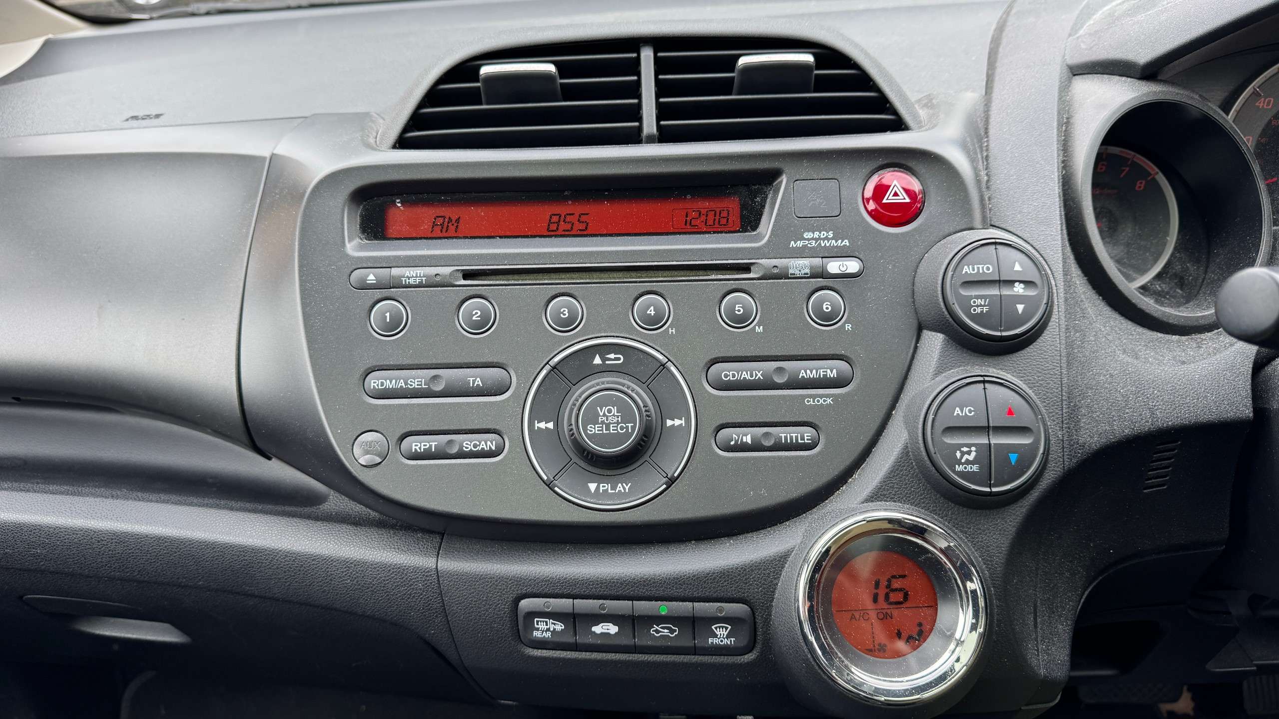 2011 HONDA JAZZ 2011 HONDA JAZZ