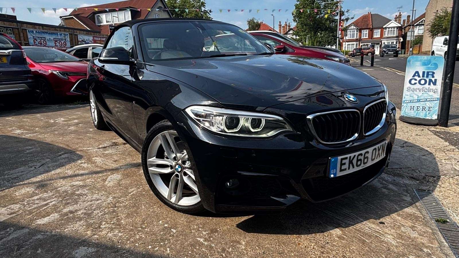 A 2016 BMW 2 SERIES 2.0 220i M Sport Convertible 2dr Petrol Auto Euro 6 (s/s) (184 ps) A 2016 BMW 2 SERIES 2.0 220i M Sport Convertible 2dr Petrol Auto Euro 6 (s/s) (184 ps)