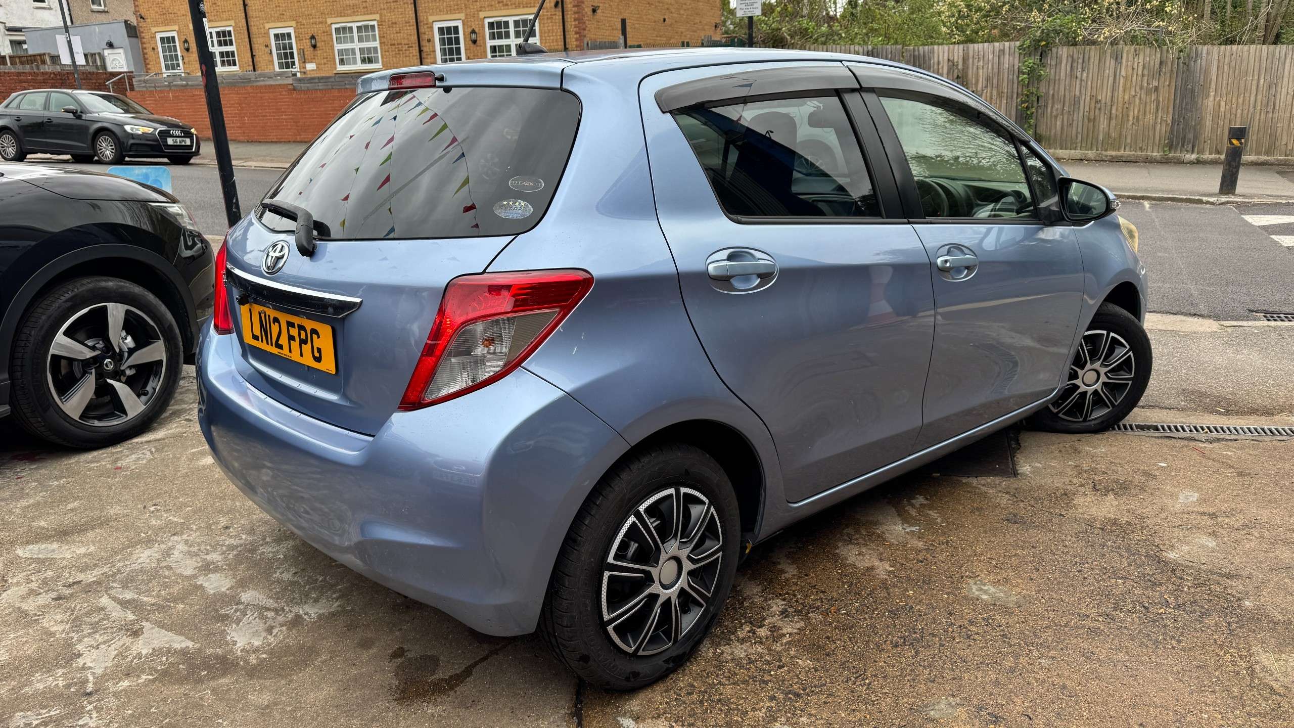 2012 TOYOTA VITZ 2012 TOYOTA VITZ