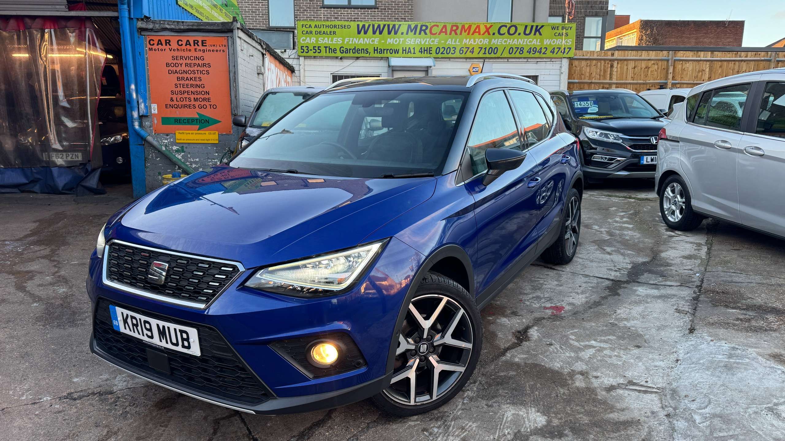 A 2019 SEAT ARONA 1.0 TSI GPF XCELLENCE Lux SUV 5dr Petrol DSG Euro 6 (s/s) (115 ps) A 2019 SEAT ARONA 1.0 TSI GPF XCELLENCE Lux SUV 5dr Petrol DSG Euro 6 (s/s) (115 ps)