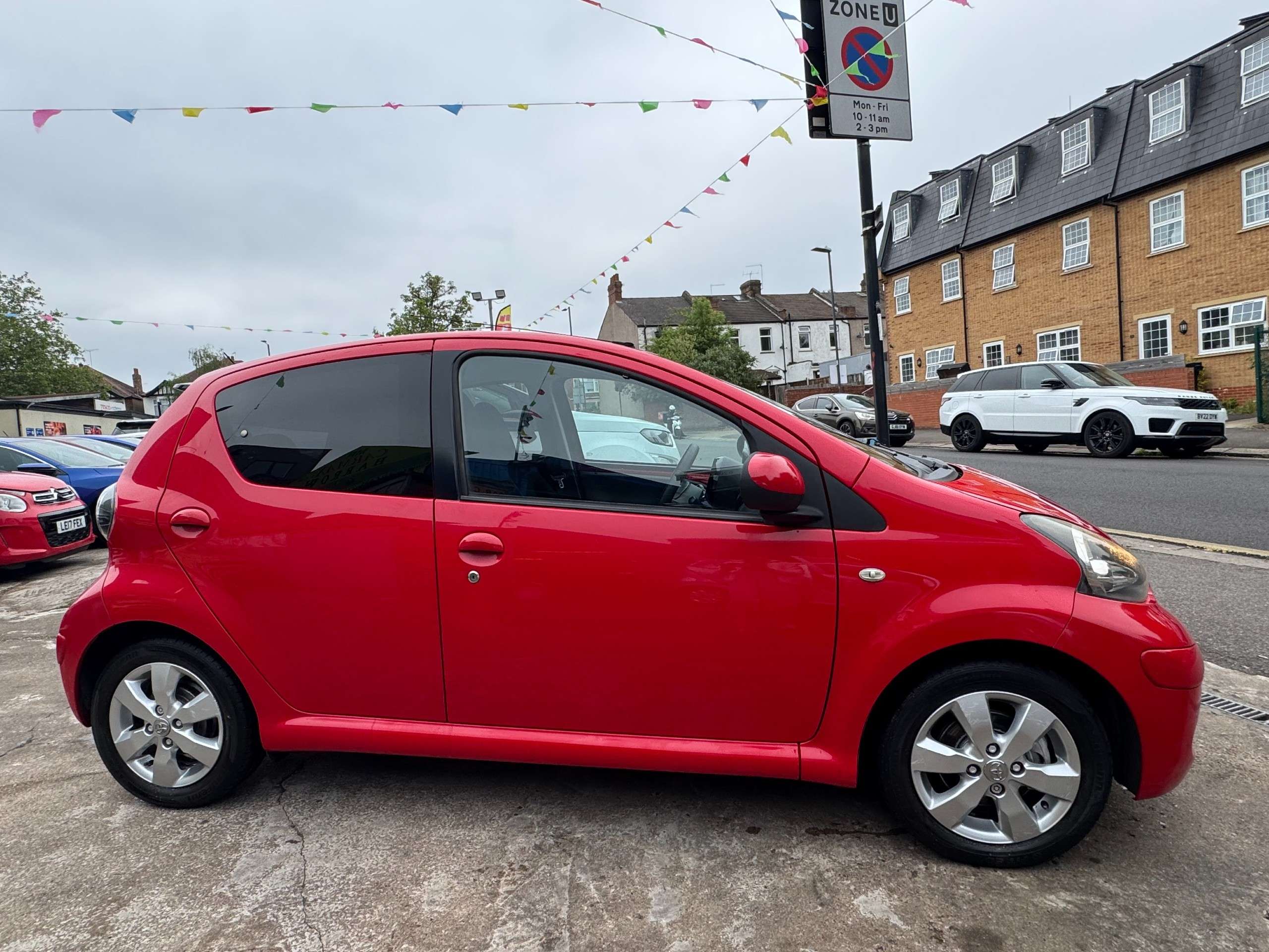 2011 TOYOTA AYGO 2011 TOYOTA AYGO