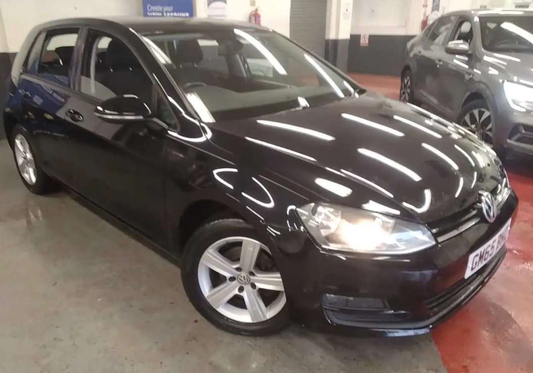 A 2016 VOLKSWAGEN GOLF 1.4 TSI BlueMotion Tech Match Hatchback 5dr Petrol DSG Euro 6 (s/s) (125 ps) A 2016 VOLKSWAGEN GOLF 1.4 TSI BlueMotion Tech Match Hatchback 5dr Petrol DSG Euro 6 (s/s) (125 ps)