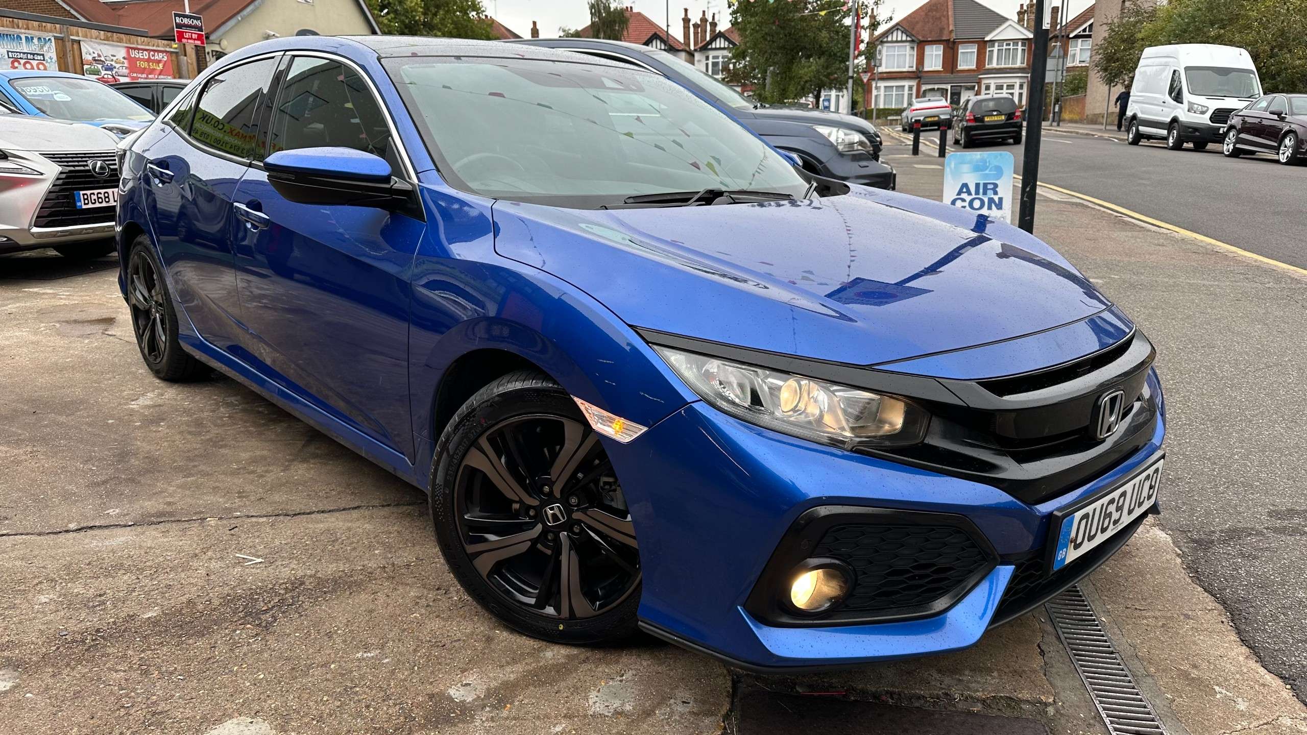 A 2019 HONDA CIVIC 1.0 VTEC Turbo EX Hatchback 5dr Petrol CVT Euro 6 (s/s) (126 ps) A 2019 HONDA CIVIC 1.0 VTEC Turbo EX Hatchback 5dr Petrol CVT Euro 6 (s/s) (126 ps)