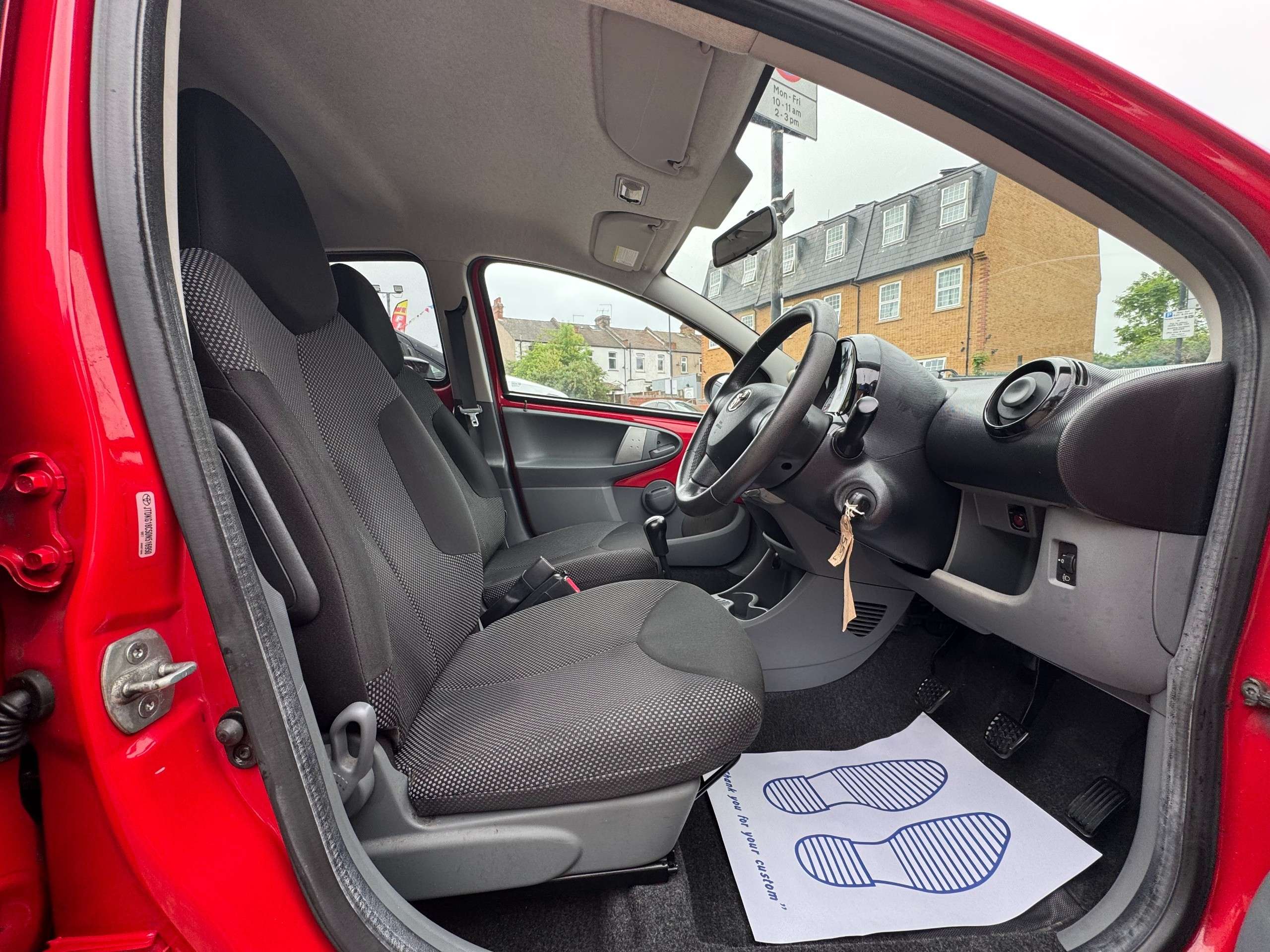 2011 TOYOTA AYGO 2011 TOYOTA AYGO