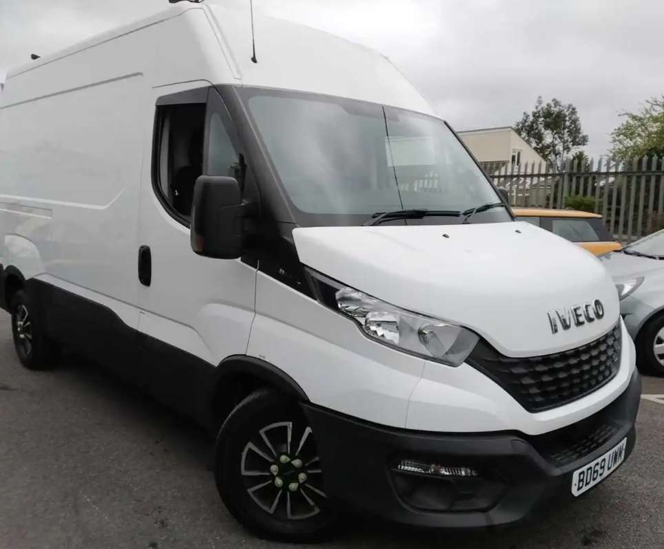 A 2020 IVECO DAILY 2.3D HPI 12V 35S 3520 Panel Van 5dr Diesel Manual MWB H1 Euro 6 (s/s) (116 ps) A 2020 IVECO DAILY 2.3D HPI 12V 35S 3520 Panel Van 5dr Diesel Manual MWB H1 Euro 6 (s/s) (116 ps)