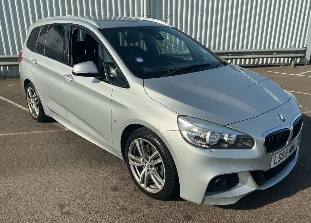 A 2015 BMW 2 SERIES GRAN TOURER 2.0 220i M Sport MPV 5dr Petrol Auto Euro 6 (s/s) (192 ps) A 2015 BMW 2 SERIES GRAN TOURER 2.0 220i M Sport MPV 5dr Petrol Auto Euro 6 (s/s) (192 ps)