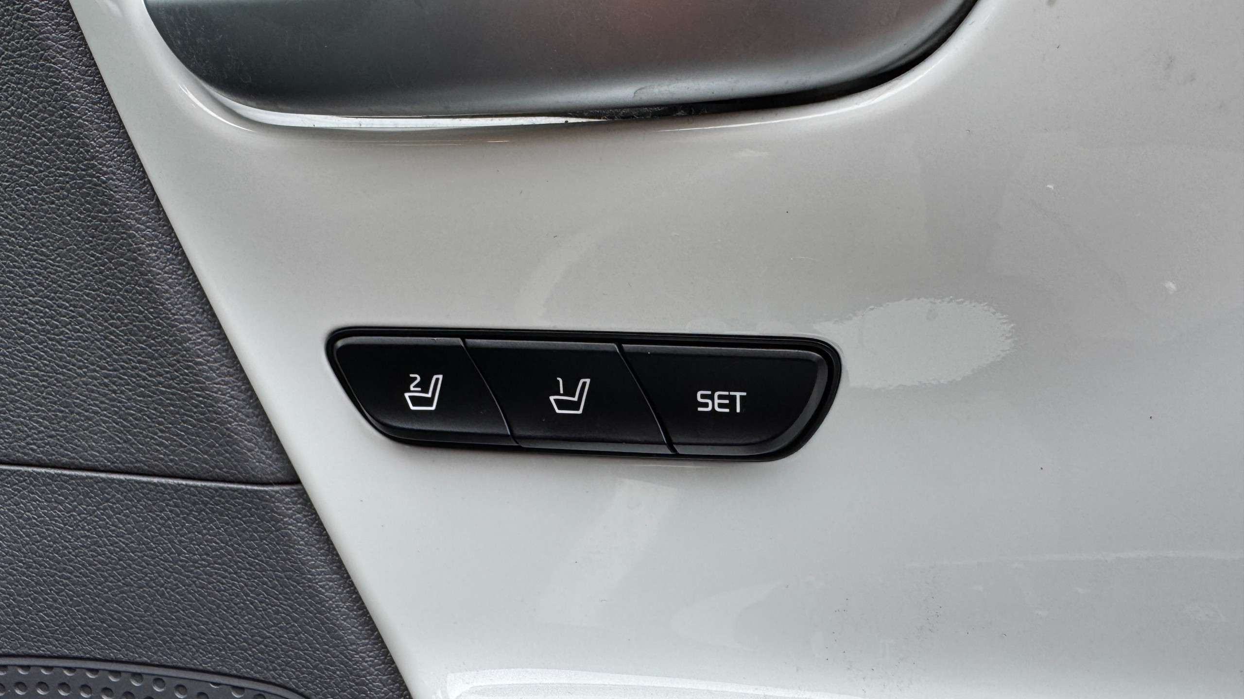 2017 KIA NIRO 2017 KIA NIRO