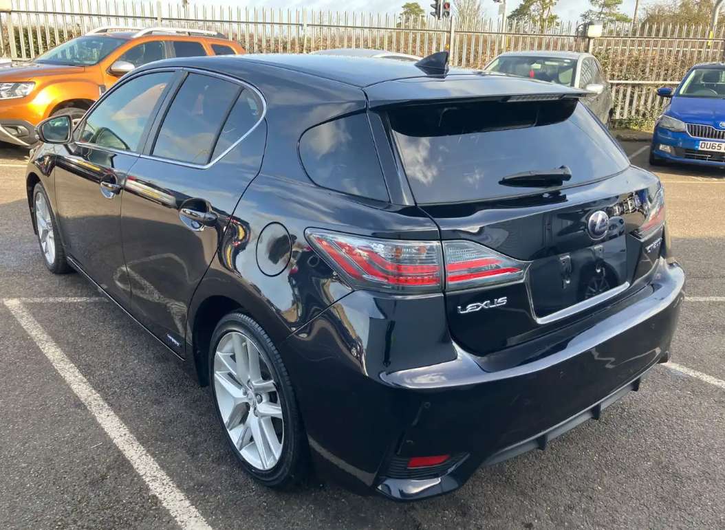 A 2015 LEXUS CT 1.8 200h Advance Hatchback 5dr Petrol Hybrid CVT Euro 6 (s/s) (136 ps) A 2015 LEXUS CT 1.8 200h Advance Hatchback 5dr Petrol Hybrid CVT Euro 6 (s/s) (136 ps)
