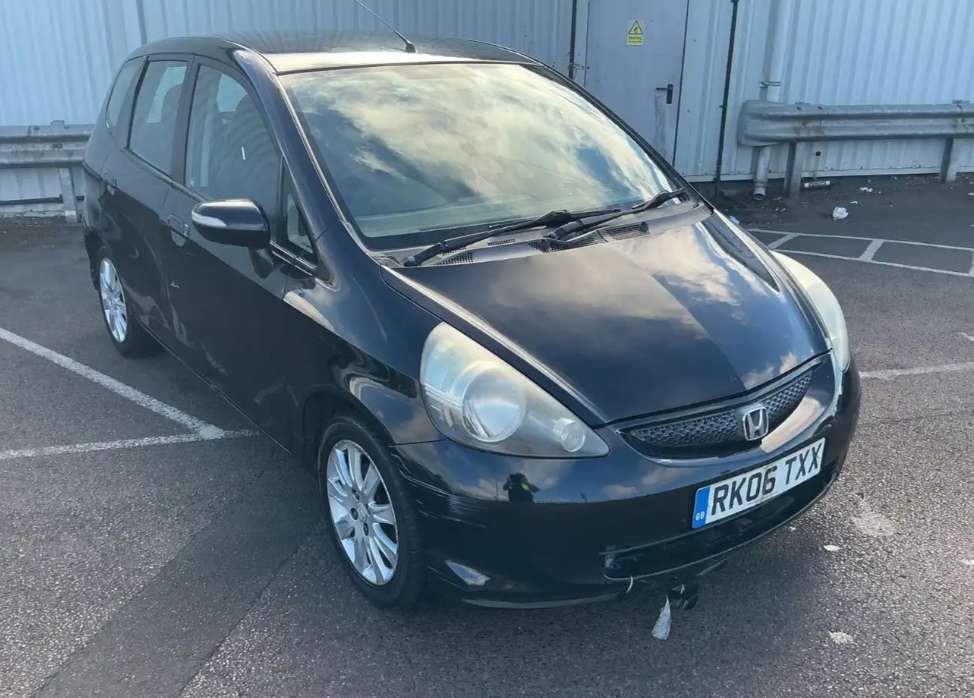 A 2006 HONDA JAZZ 1.4 i-DSI SE Hatchback 5dr Petrol CVT-7 (139 g/km, 82 bhp) A 2006 HONDA JAZZ 1.4 i-DSI SE Hatchback 5dr Petrol CVT-7 (139 g/km, 82 bhp)