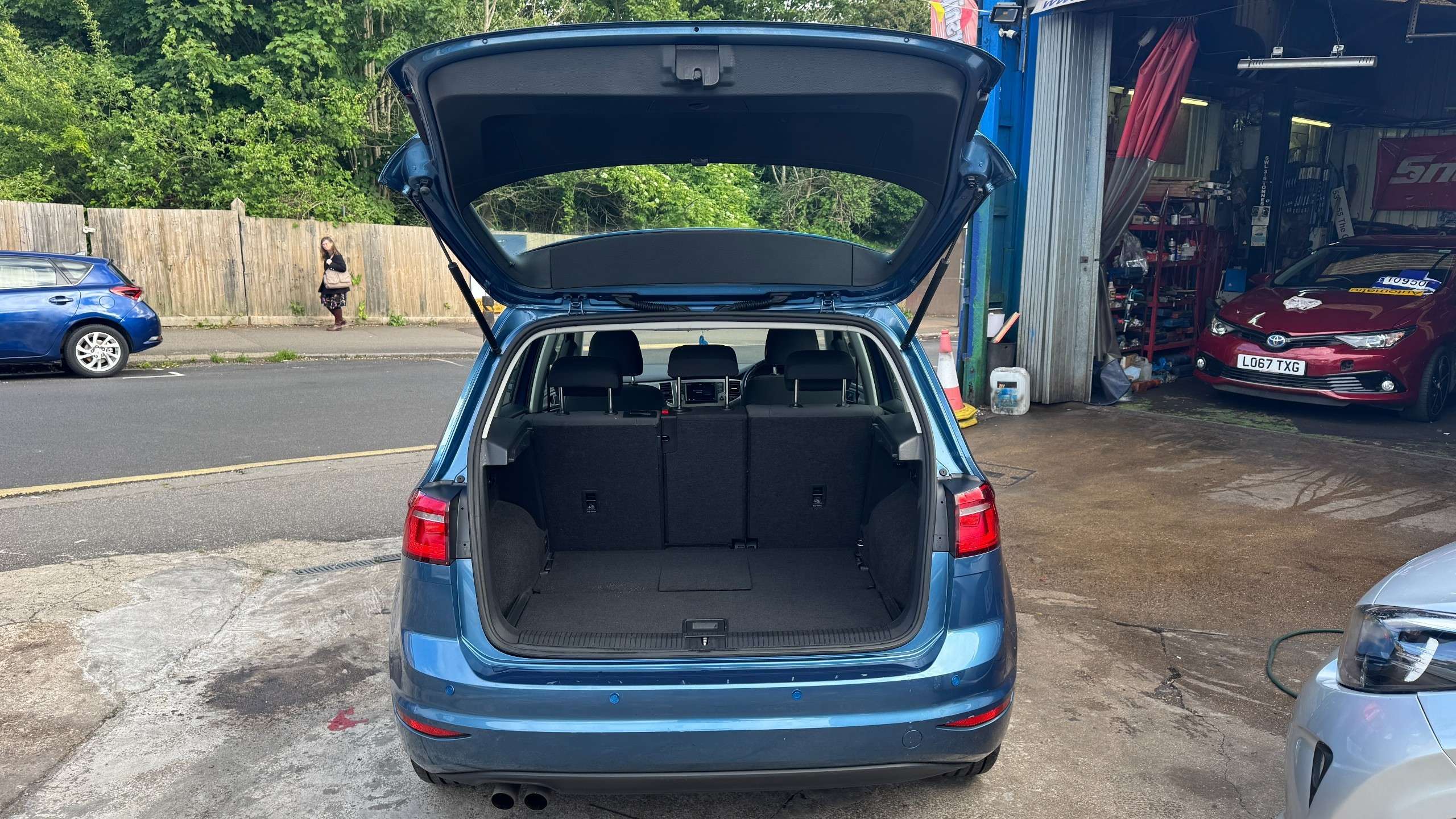 2017 VOLKSWAGEN GOLF SV 2017 VOLKSWAGEN GOLF SV