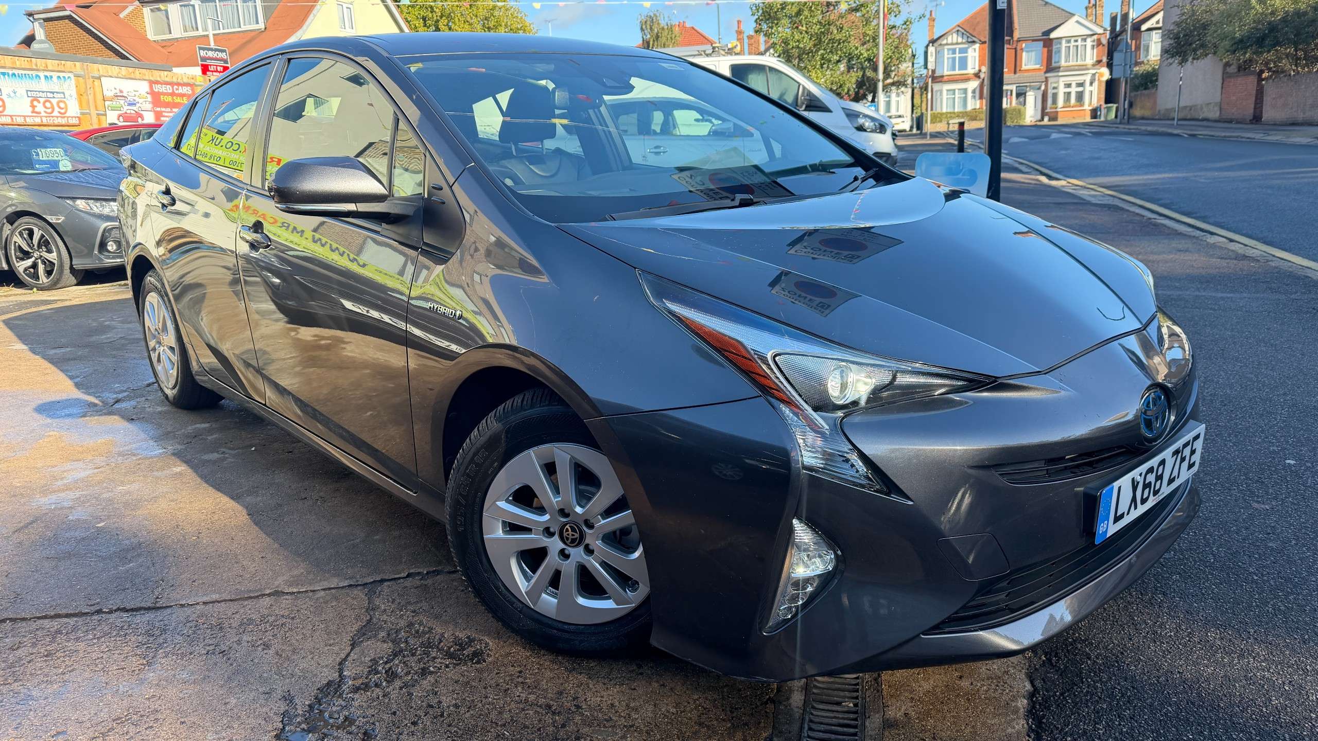 A 2018 TOYOTA PRIUS 1.8 VVT-h Business Edition Hatchback 5dr Petrol Hybrid CVT Euro 6 (s/s) (122 ps) A 2018 TOYOTA PRIUS 1.8 VVT-h Business Edition Hatchback 5dr Petrol Hybrid CVT Euro 6 (s/s) (122 ps)