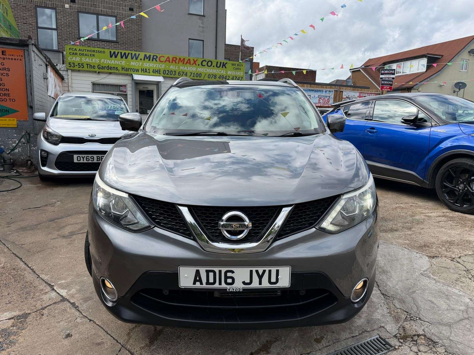 A 2016 NISSAN QASHQAI 1.2 DIG-T Tekna SUV 5dr Petrol XTRON 2WD Euro 6 (s/s) (115 ps) A 2016 NISSAN QASHQAI 1.2 DIG-T Tekna SUV 5dr Petrol XTRON 2WD Euro 6 (s/s) (115 ps)