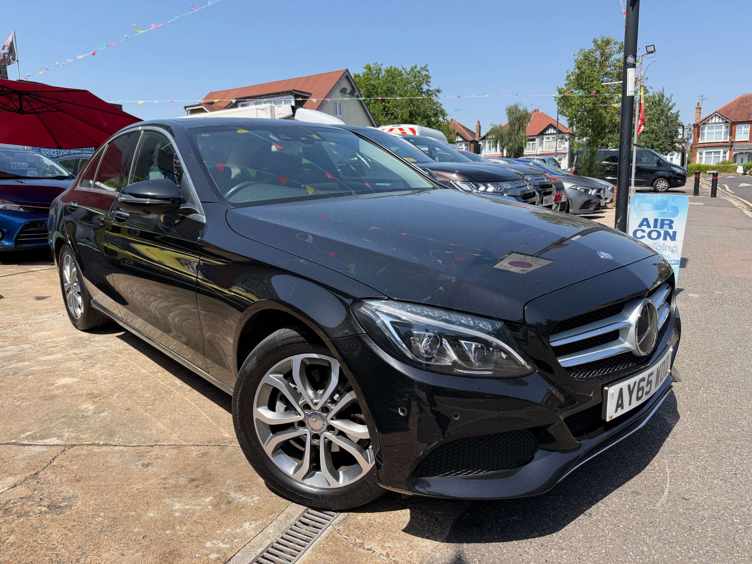A 2015 MERCEDES-BENZ C CLASS 2.0 C200 Sport (Premium Plus) Saloon 4dr Petrol 7G-Tronic+ Euro 6 (s/s) (184 ps) A 2015 MERCEDES-BENZ C CLASS 2.0 C200 Sport (Premium Plus) Saloon 4dr Petrol 7G-Tronic+ Euro 6 (s/s) (184 ps)