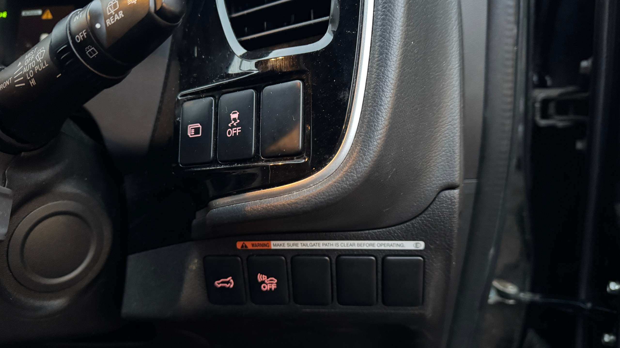 2018 MITSUBISHI OUTLANDER 2018 MITSUBISHI OUTLANDER