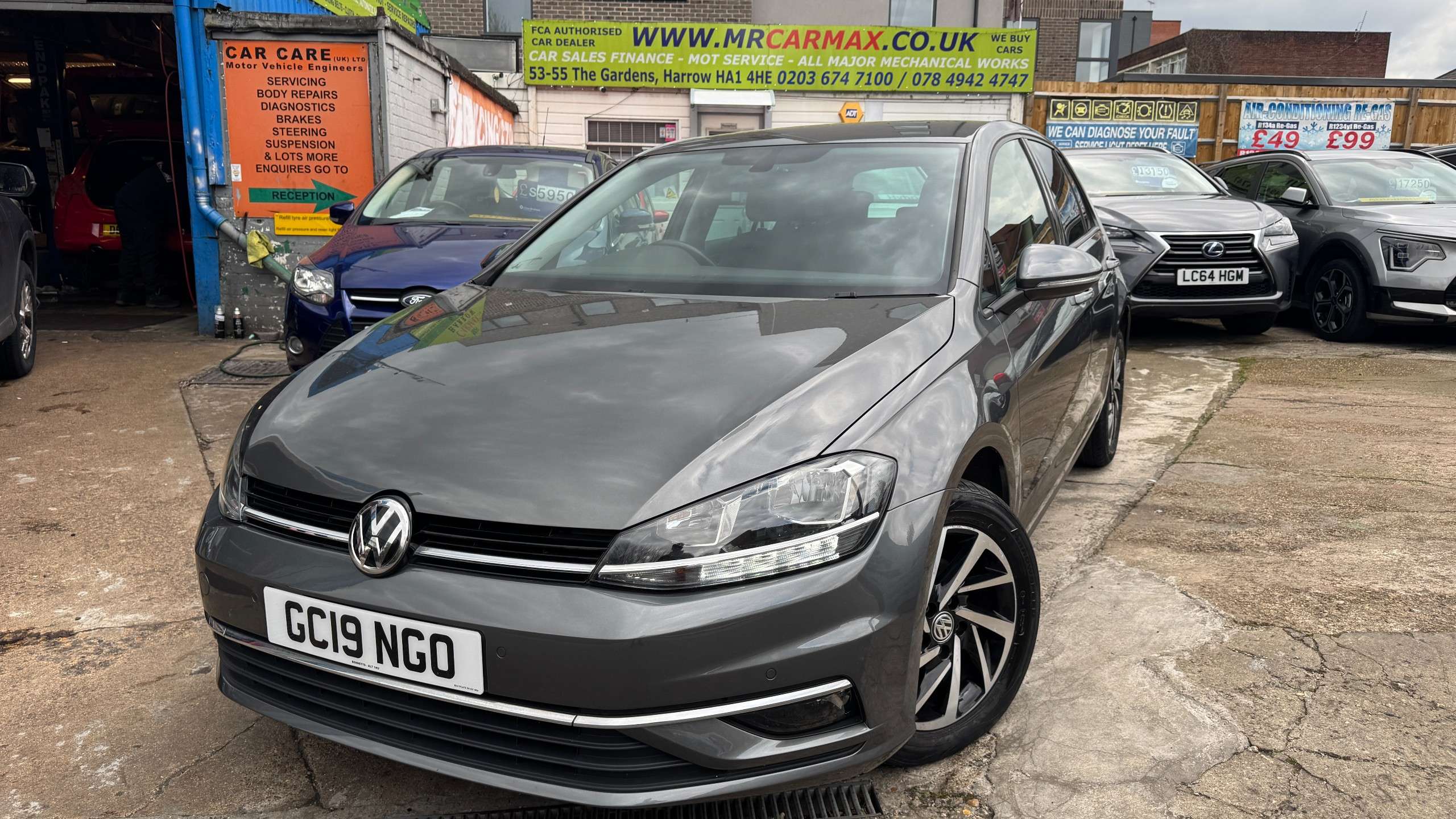 A 2019 VOLKSWAGEN GOLF 1.0 TSI Match Hatchback 5dr Petrol DSG Euro 6 (s/s) (115 ps) A 2019 VOLKSWAGEN GOLF 1.0 TSI Match Hatchback 5dr Petrol DSG Euro 6 (s/s) (115 ps)