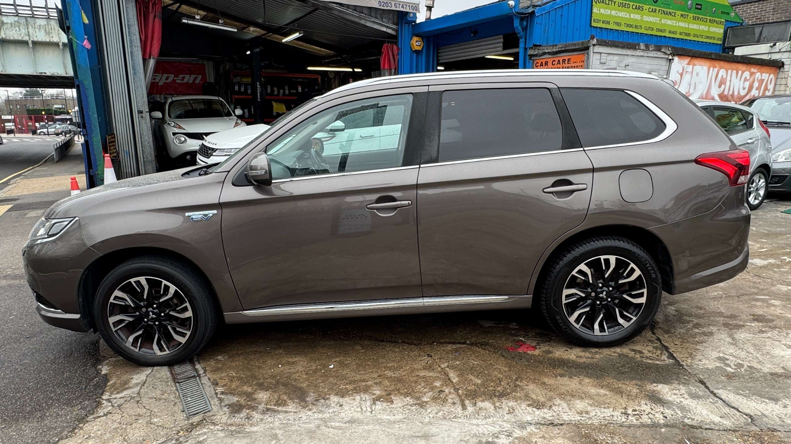 2017 MITSUBISHI OUTLANDER 2017 MITSUBISHI OUTLANDER