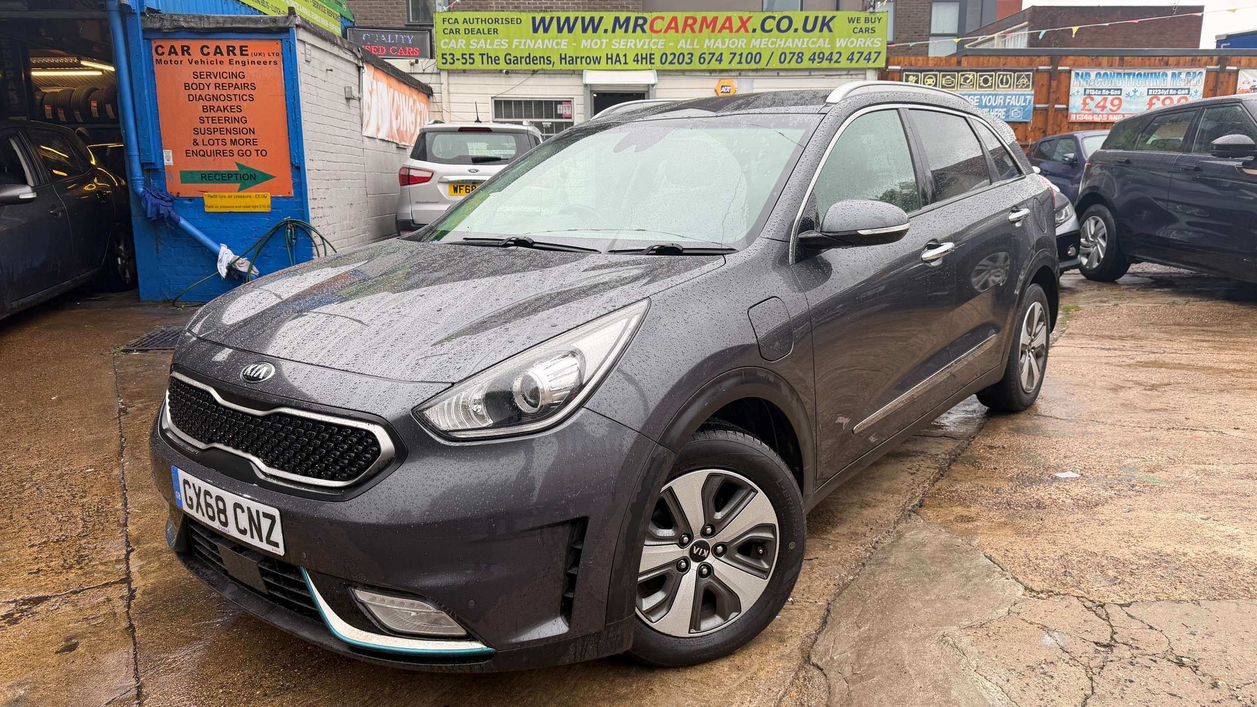 A 2018 KIA NIRO 1.6 GDi 8.9kWh 3 SUV 5dr Petrol Plug-in Hybrid DCT Euro 6 (s/s) (139 bhp) A 2018 KIA NIRO 1.6 GDi 8.9kWh 3 SUV 5dr Petrol Plug-in Hybrid DCT Euro 6 (s/s) (139 bhp)