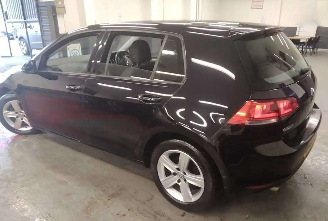 A 2016 VOLKSWAGEN GOLF 1.4 TSI BlueMotion Tech Match Hatchback 5dr Petrol DSG Euro 6 (s/s) (125 ps) A 2016 VOLKSWAGEN GOLF 1.4 TSI BlueMotion Tech Match Hatchback 5dr Petrol DSG Euro 6 (s/s) (125 ps)