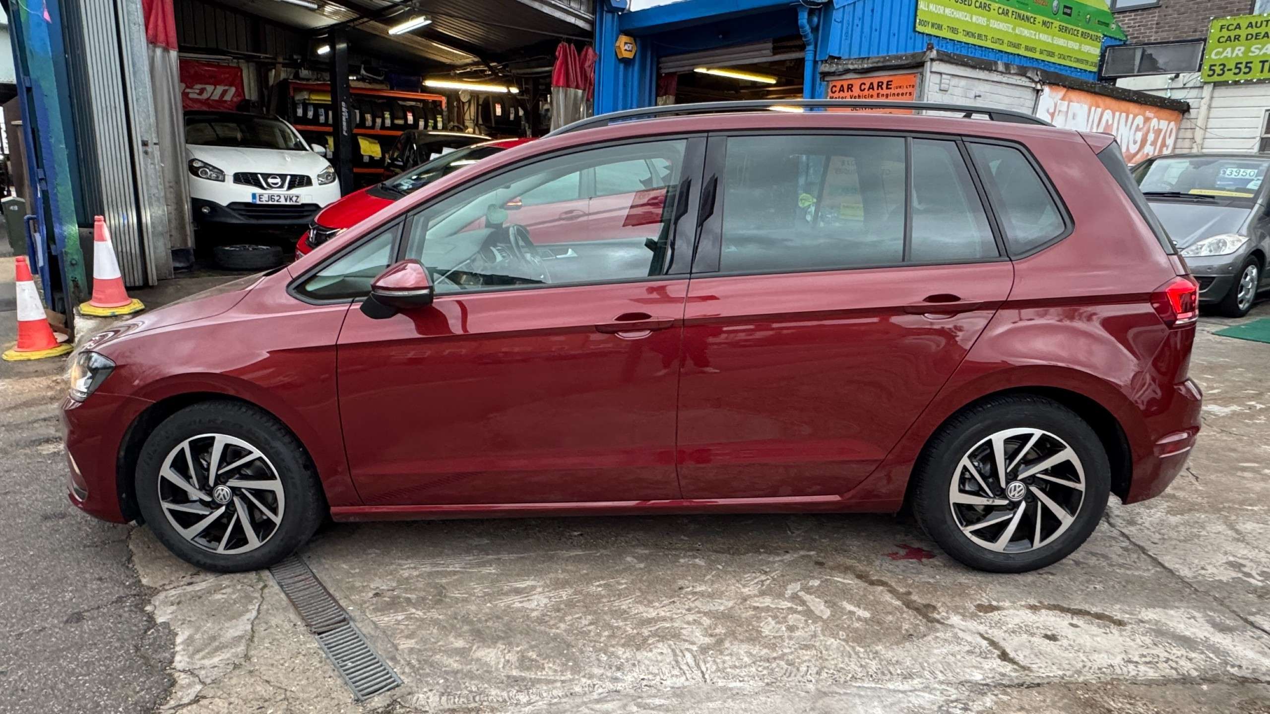 2019 VOLKSWAGEN GOLF SV 2019 VOLKSWAGEN GOLF SV