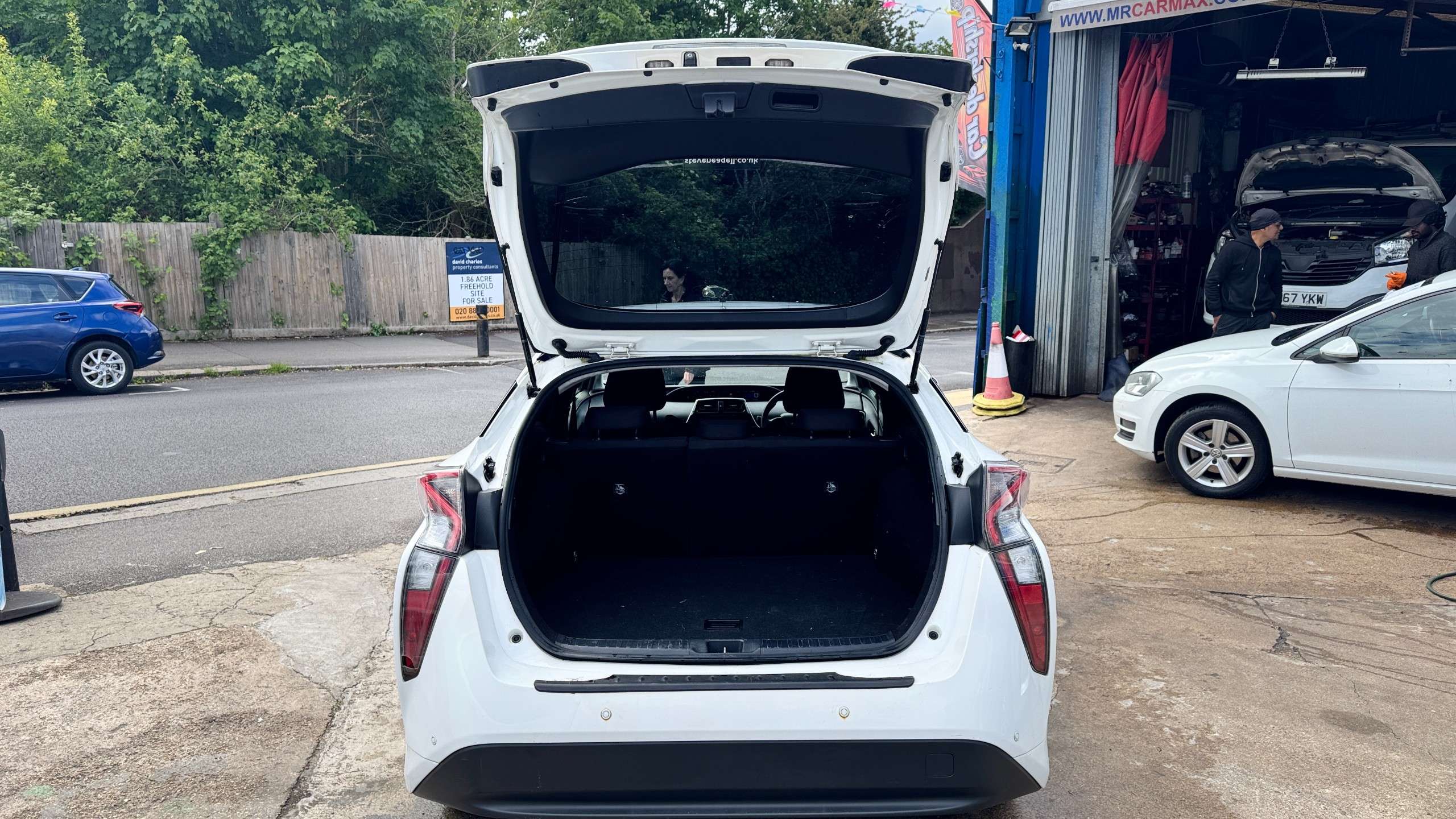 2017 TOYOTA PRIUS 2017 TOYOTA PRIUS