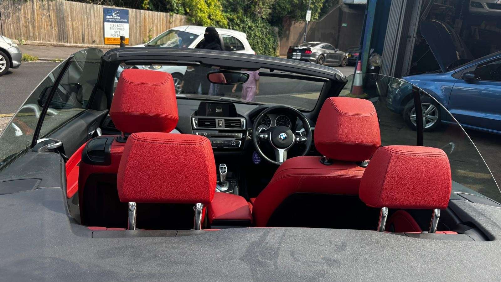 A 2016 BMW 2 SERIES 2.0 220i M Sport Convertible 2dr Petrol Auto Euro 6 (s/s) (184 ps) A 2016 BMW 2 SERIES 2.0 220i M Sport Convertible 2dr Petrol Auto Euro 6 (s/s) (184 ps)