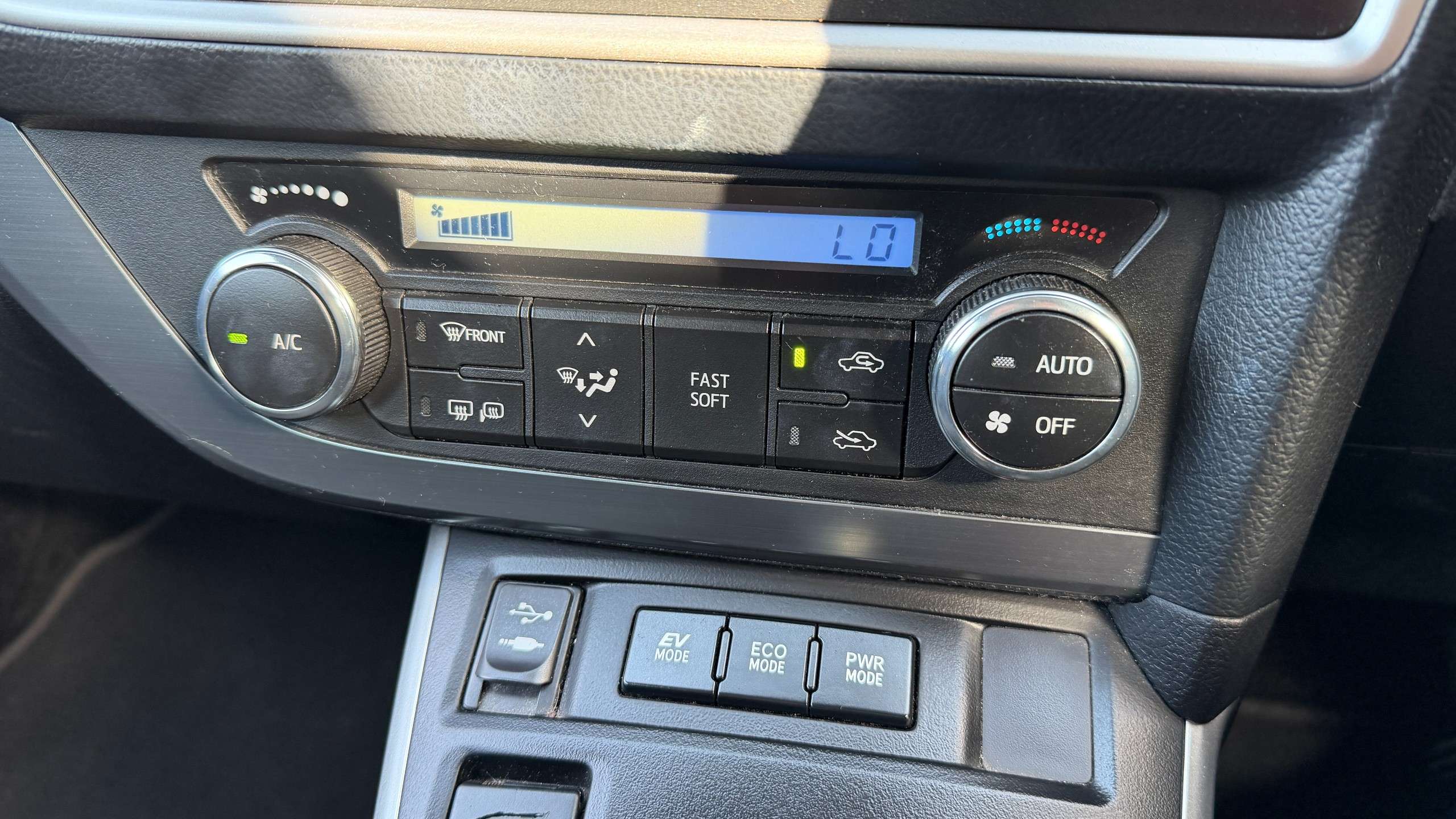 2013 TOYOTA AURIS 2013 TOYOTA AURIS