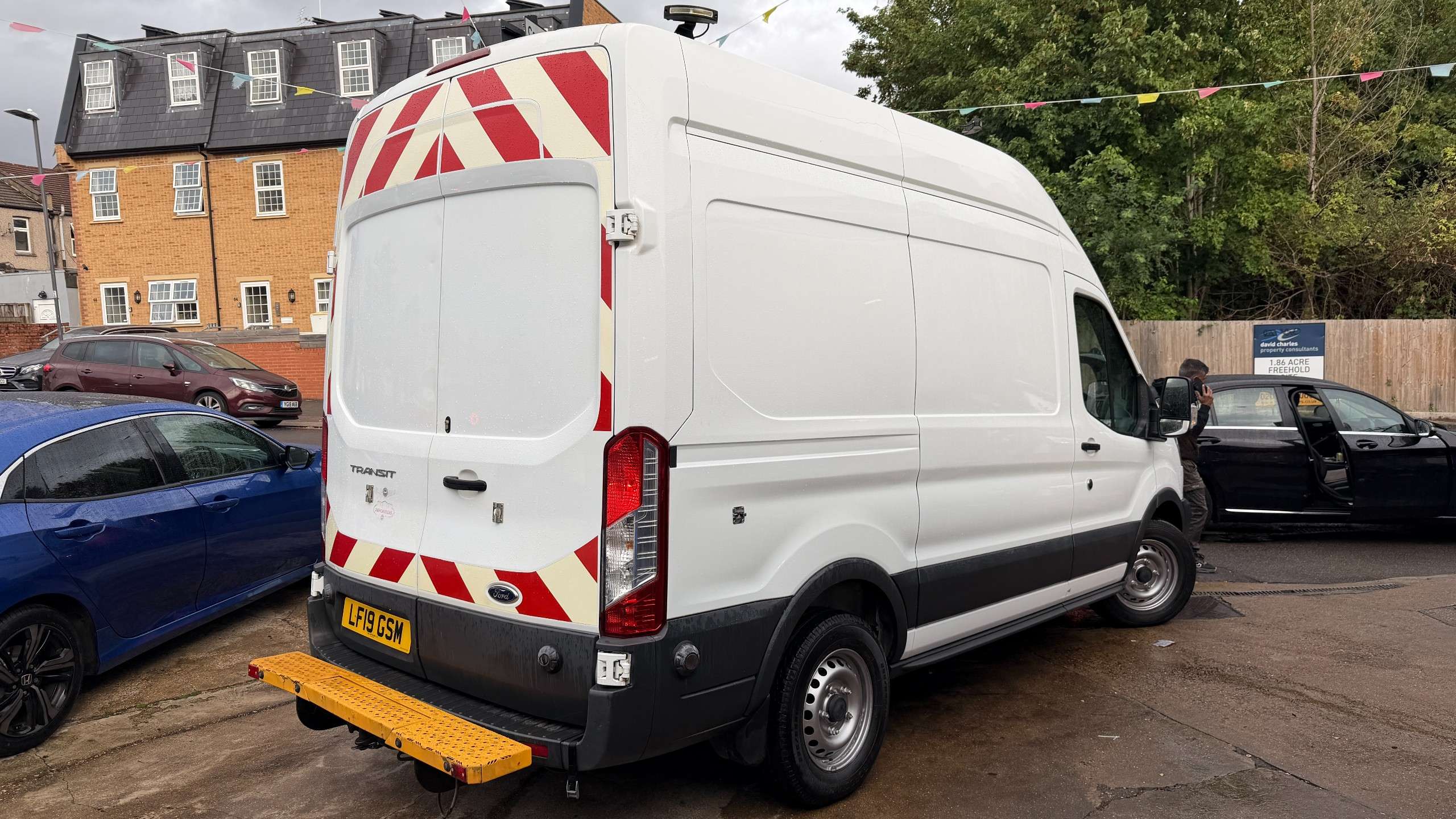 A 2019 FORD TRANSIT 2.0 350 EcoBlue Panel Van 5dr Diesel Manual FWD L2 H3 Euro 6 (130 ps) A 2019 FORD TRANSIT 2.0 350 EcoBlue Panel Van 5dr Diesel Manual FWD L2 H3 Euro 6 (130 ps)