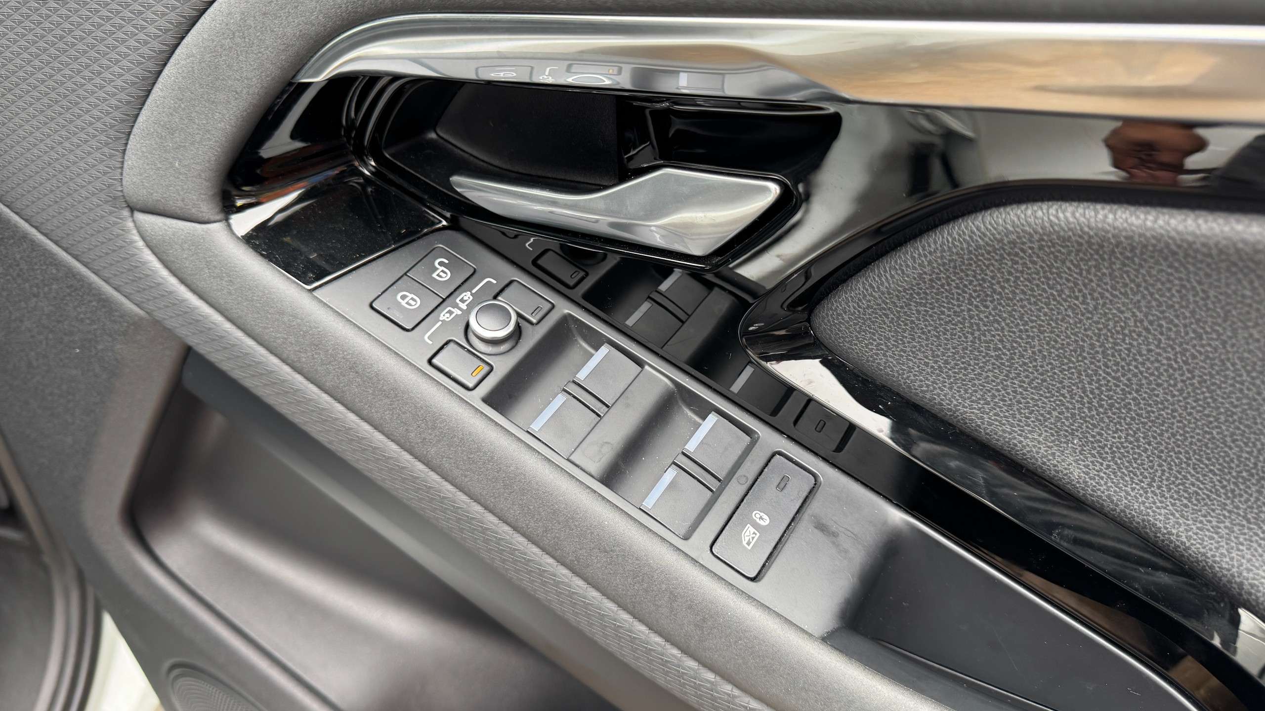 2020 LAND ROVER RANGE ROVER EVOQUE 2020 LAND ROVER RANGE ROVER EVOQUE