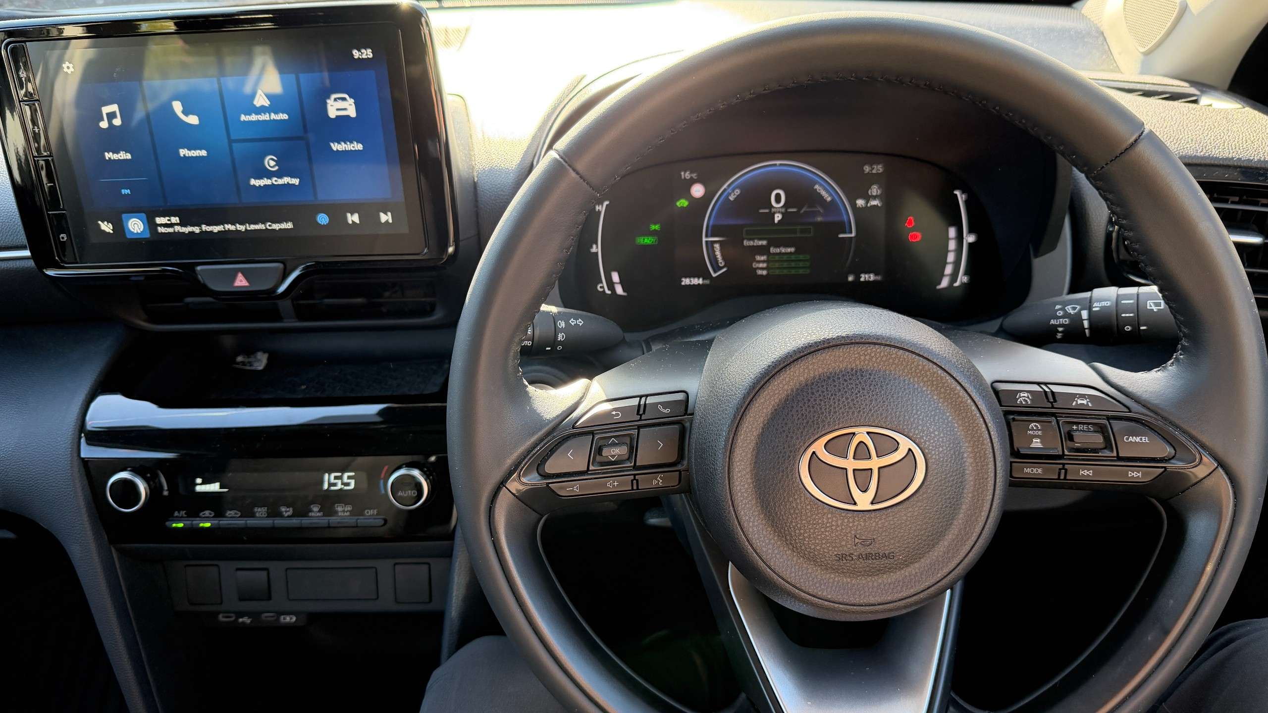 2024 TOYOTA YARIS CROSS 2024 TOYOTA YARIS CROSS
