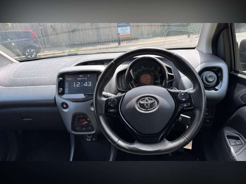 2020 TOYOTA AYGO 2020 TOYOTA AYGO