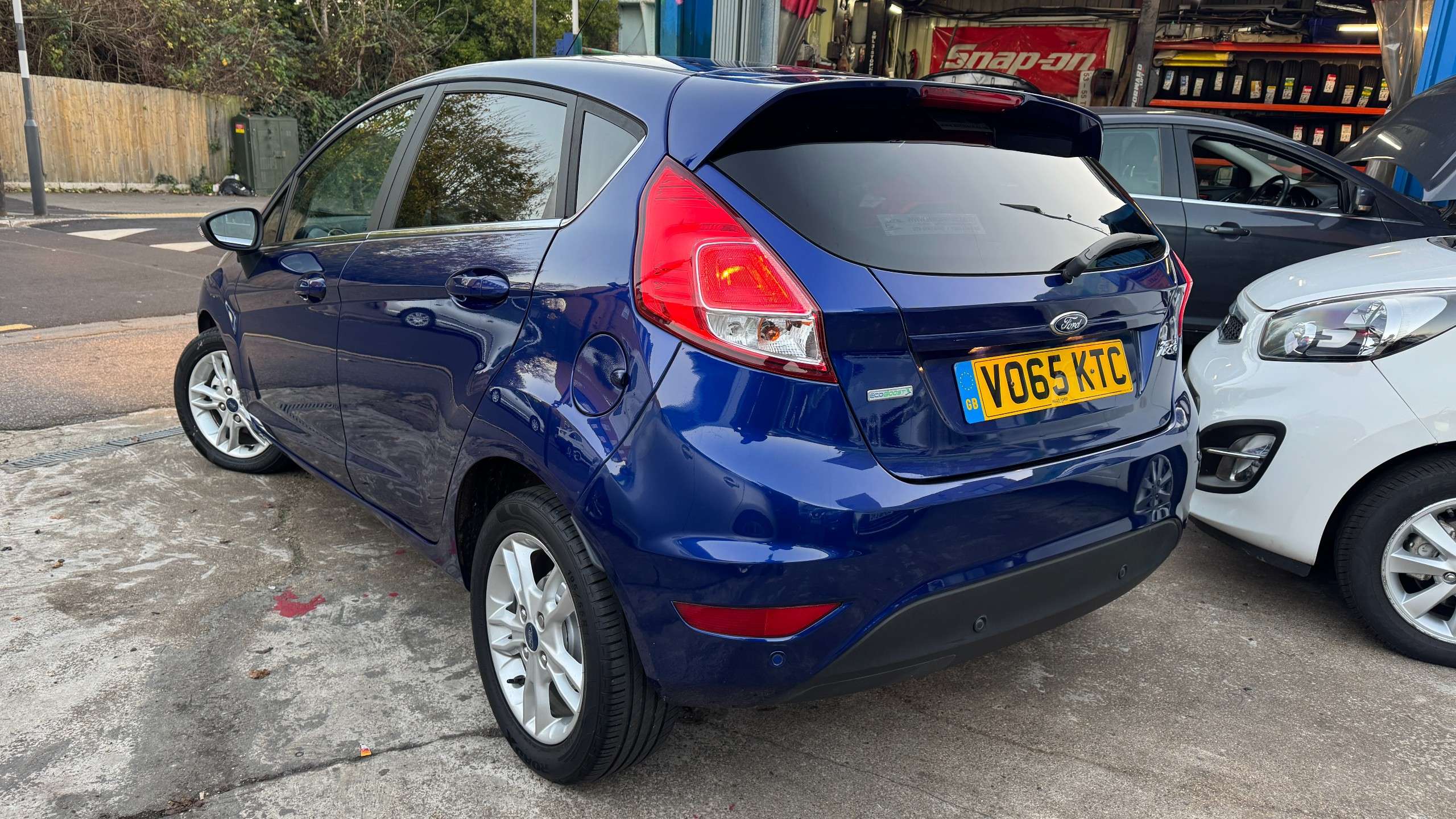 2015 FORD FIESTA 2015 FORD FIESTA