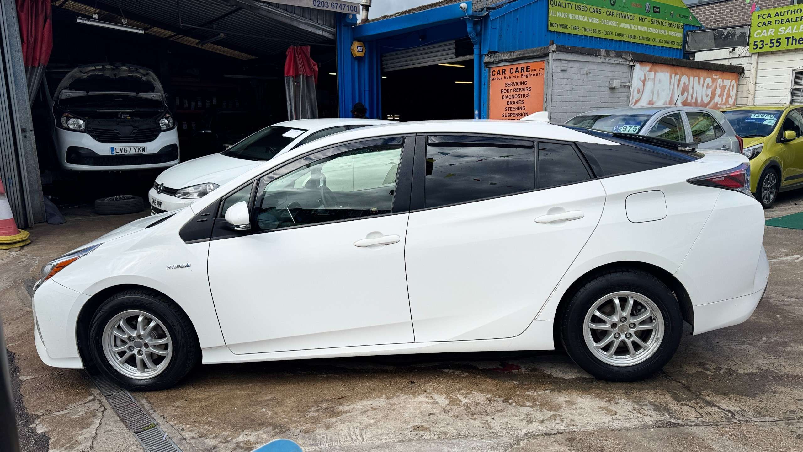 2017 TOYOTA PRIUS 2017 TOYOTA PRIUS