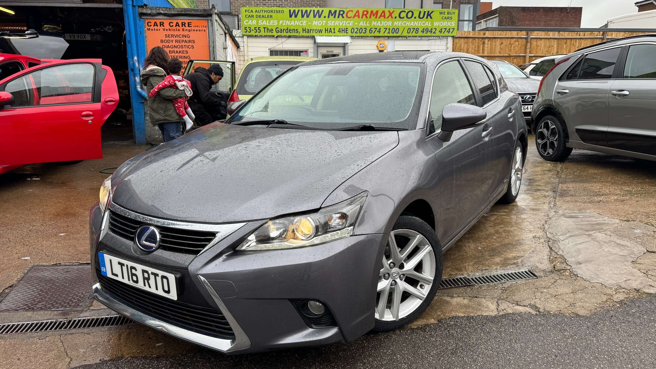 A 2016 LEXUS CT 1.8 200h Advance Hatchback 5dr Petrol Hybrid CVT Euro 6 (s/s) (136 ps) A 2016 LEXUS CT 1.8 200h Advance Hatchback 5dr Petrol Hybrid CVT Euro 6 (s/s) (136 ps)