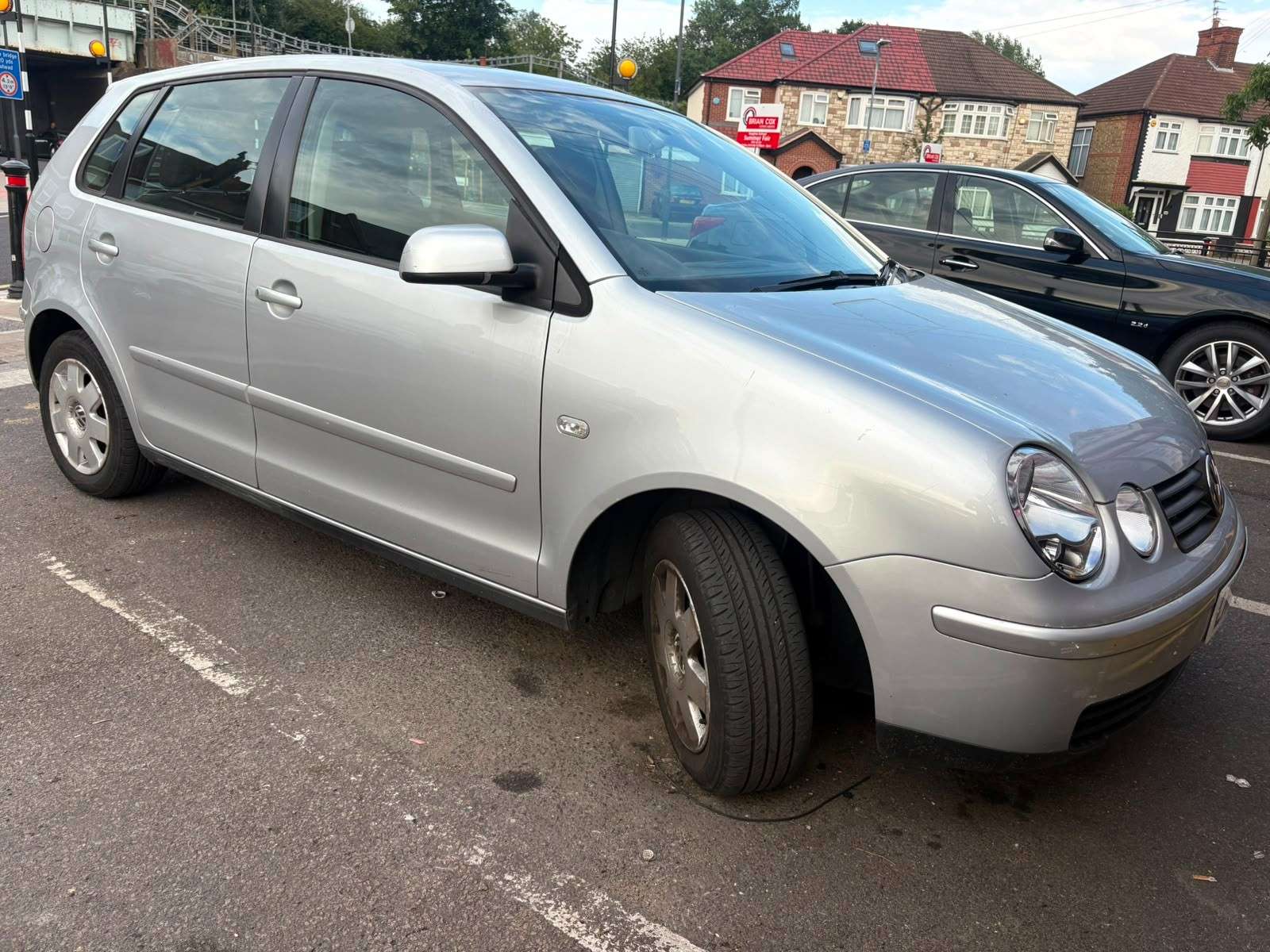A 2004 VOLKSWAGEN POLO 1.4 Twist Hatchback 5dr Petrol Automatic (182 g/km, 75 bhp) A 2004 VOLKSWAGEN POLO 1.4 Twist Hatchback 5dr Petrol Automatic (182 g/km, 75 bhp)