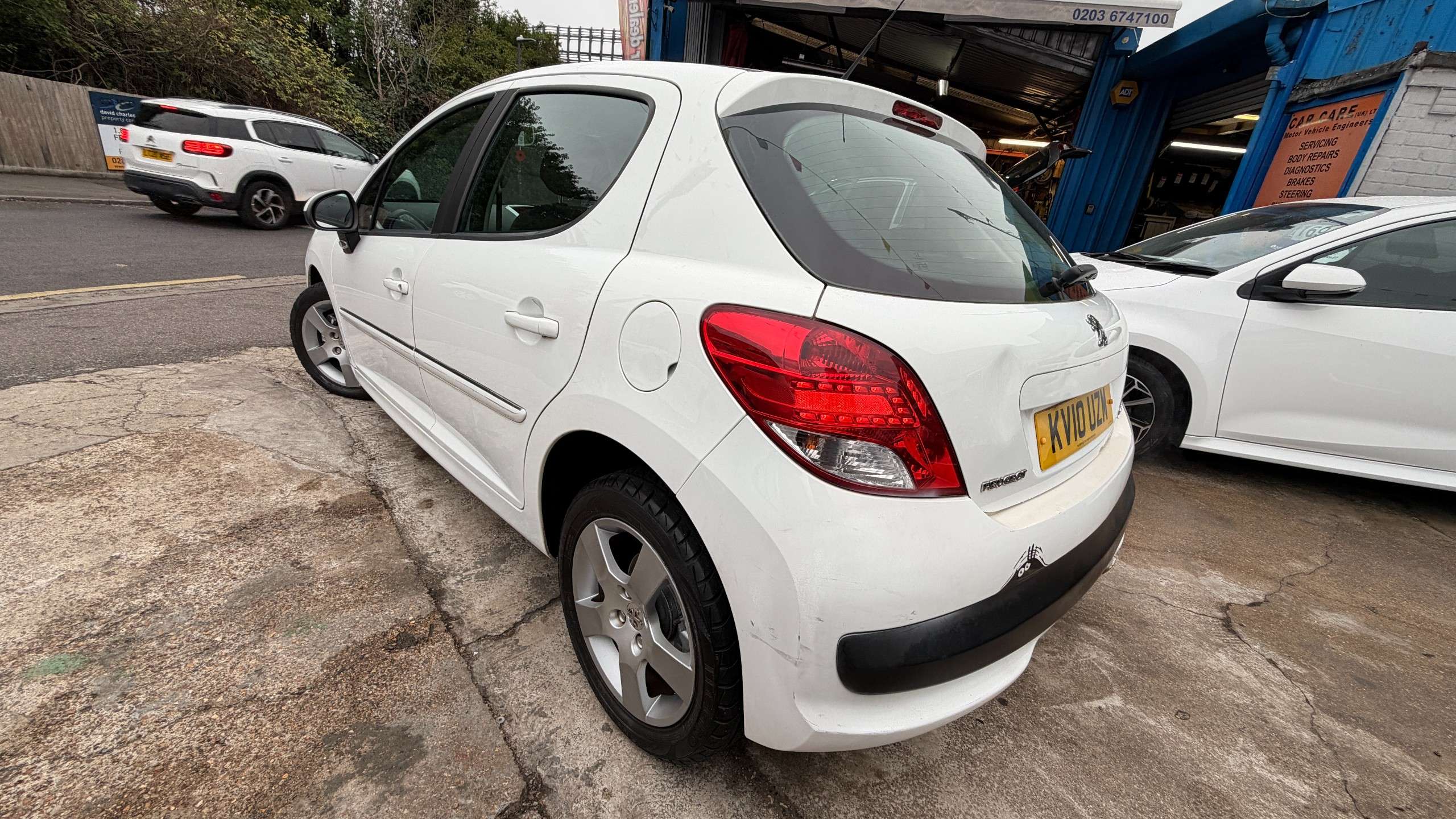 2010 PEUGEOT 207 2010 PEUGEOT 207