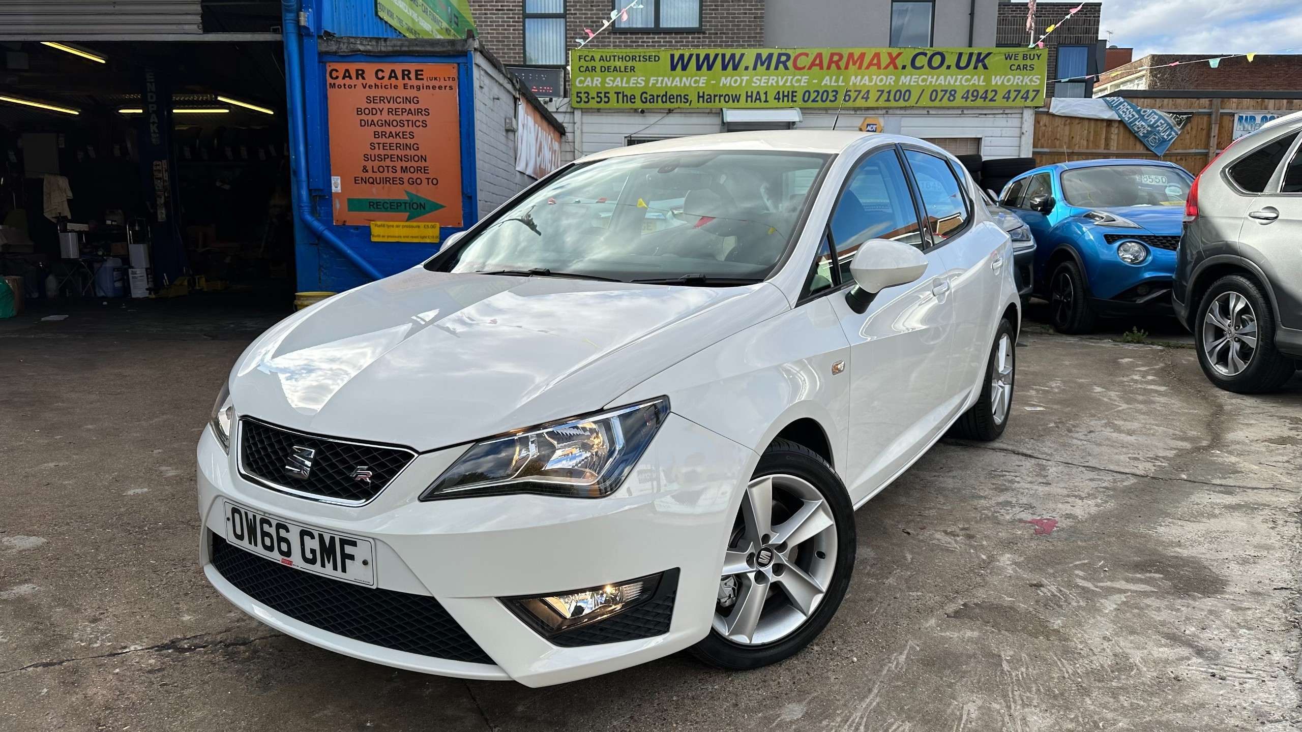 A 2017 SEAT IBIZA 1.0 EcoTSI FR Hatchback 5dr Petrol DSG Euro 6 (s/s) (110 ps) A 2017 SEAT IBIZA 1.0 EcoTSI FR Hatchback 5dr Petrol DSG Euro 6 (s/s) (110 ps)