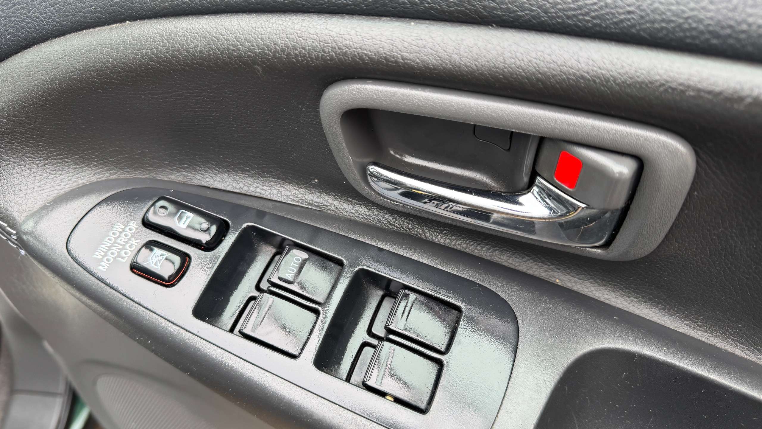 2004 TOYOTA PREVIA 2004 TOYOTA PREVIA